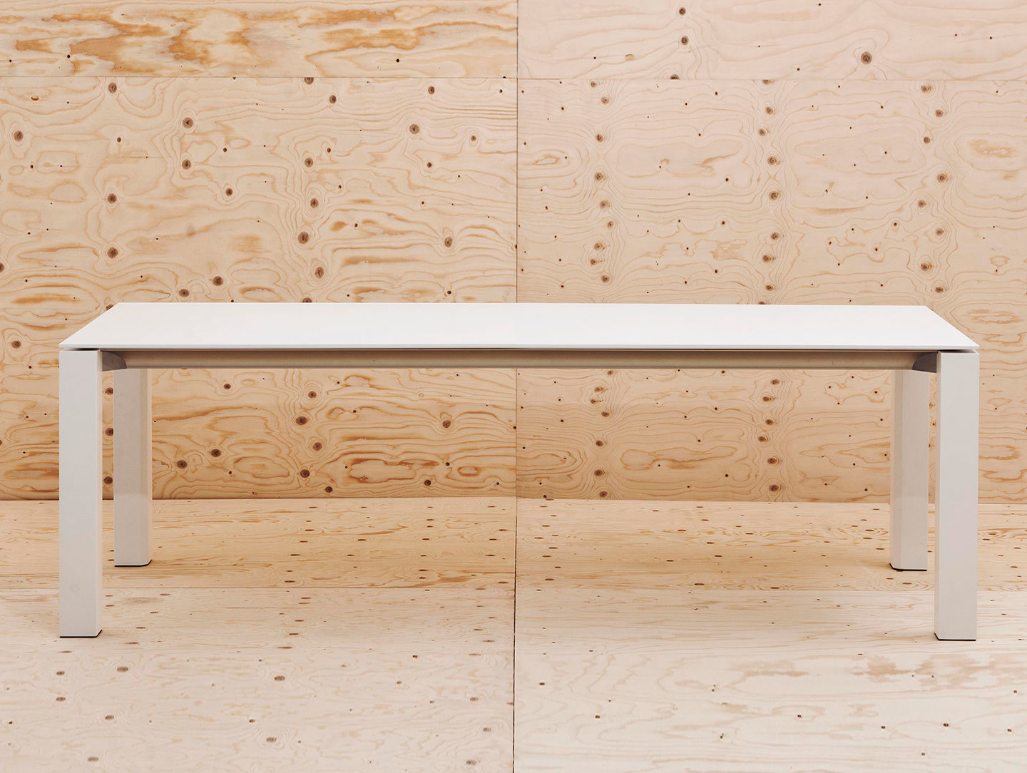 Andreu World Extra Table White