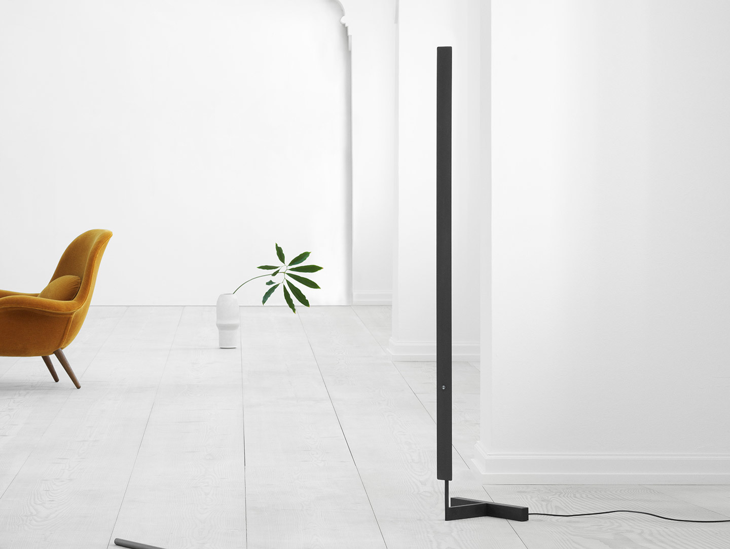 Anour F Model Floor Light Side Arash Nourinejad