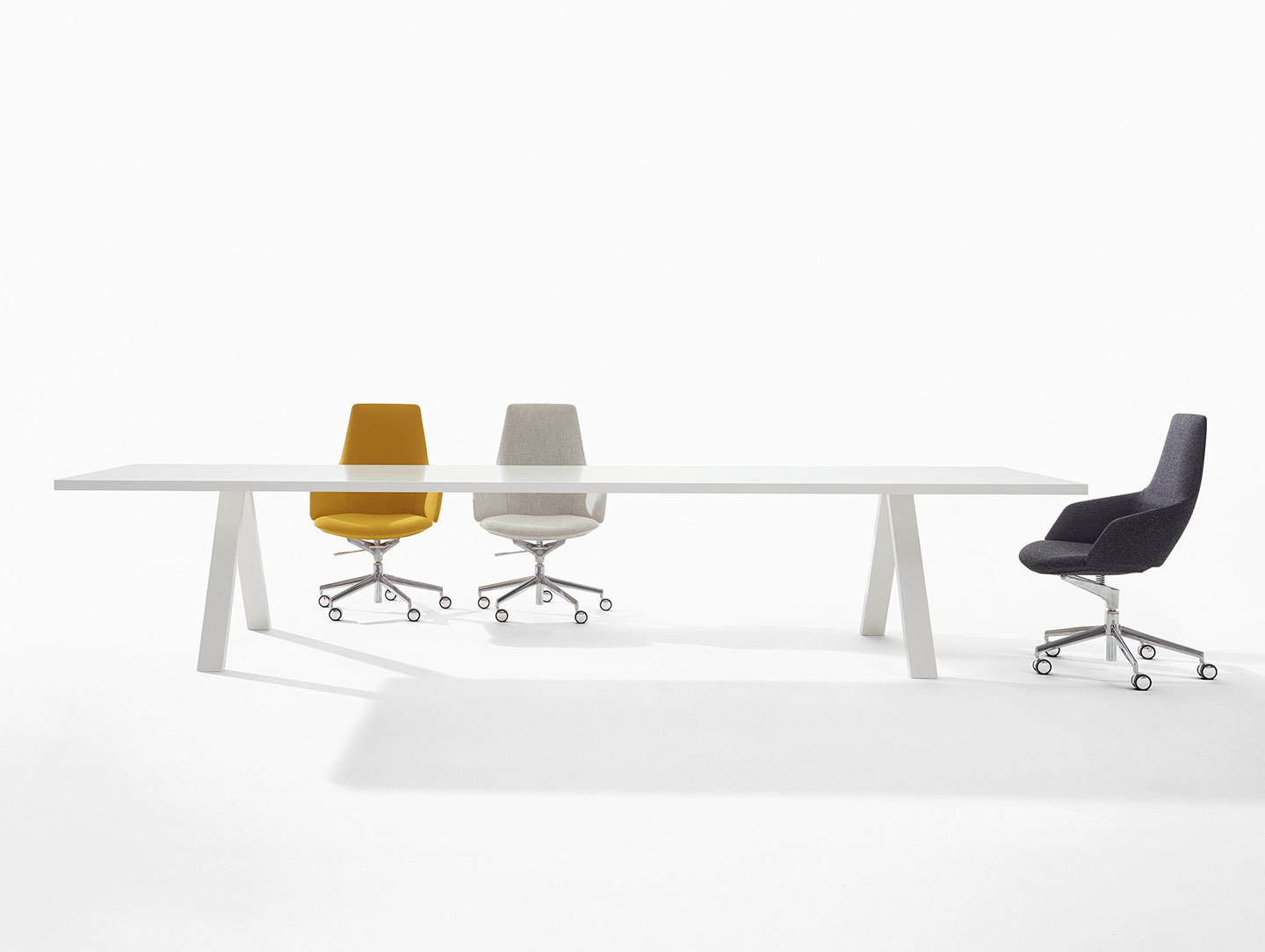 Arper Cross Table White Large Metrica