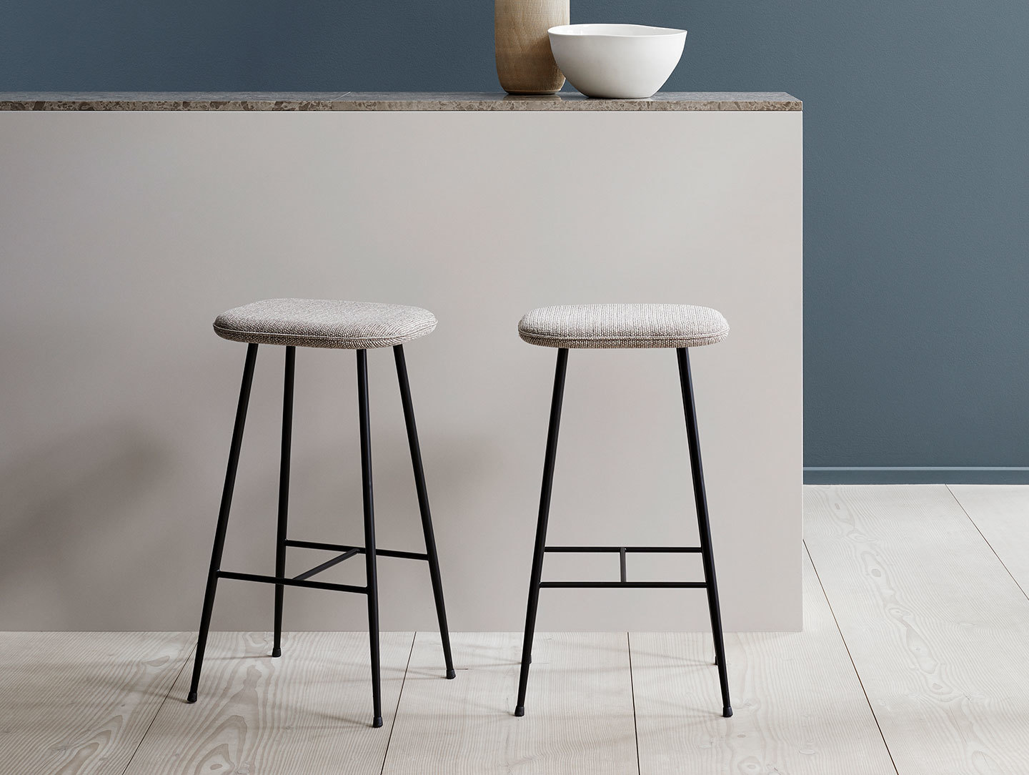 Fredericia Spine Barstools Metal Base Space Copenhagen