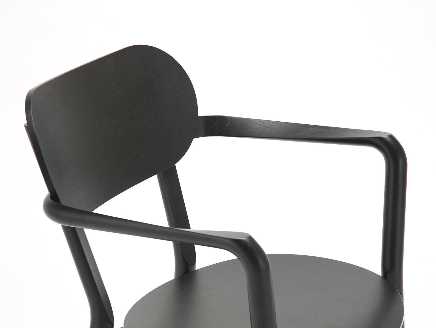 Karimoku Castor Armchair Plus Black Detail Big Game