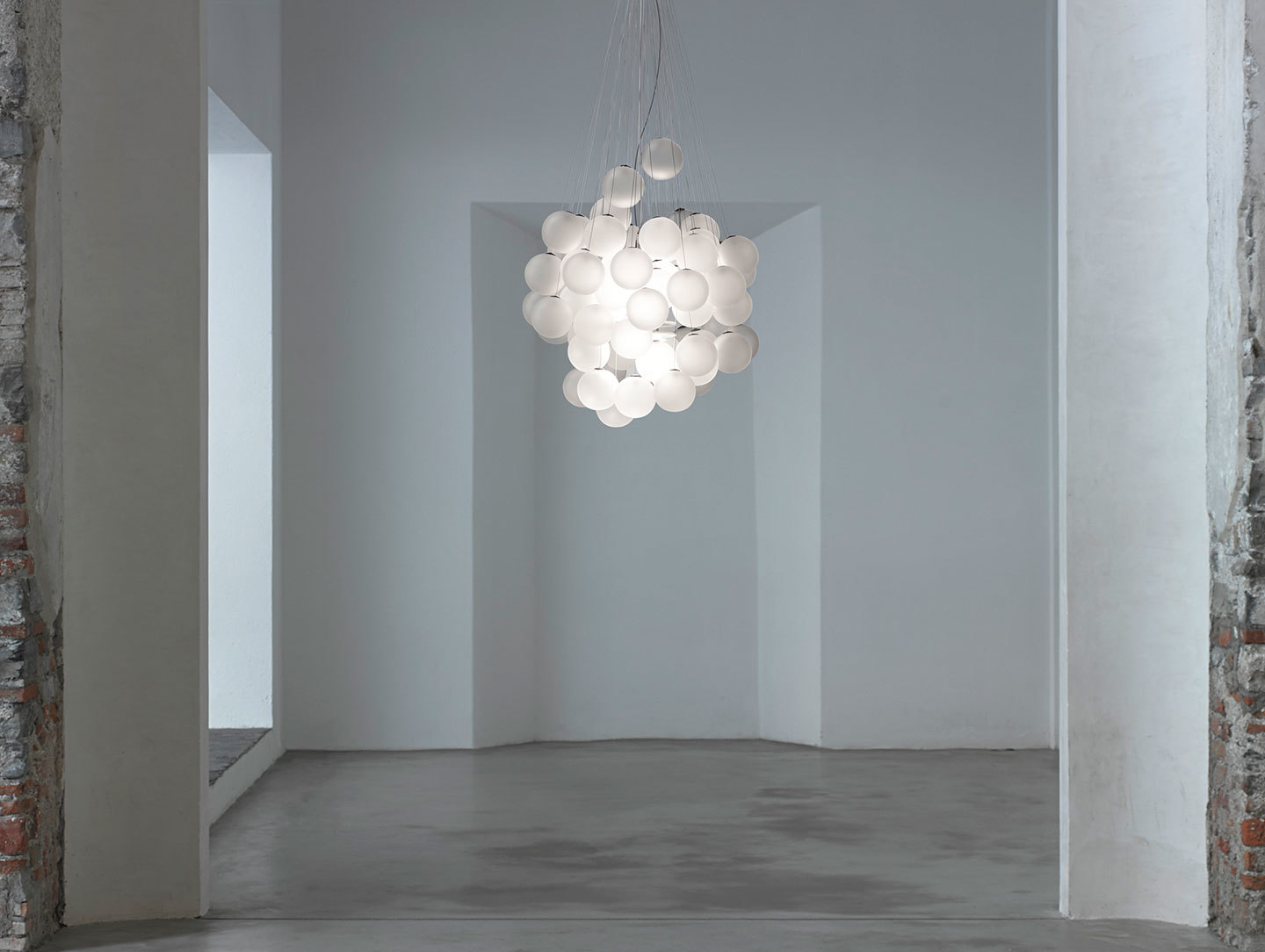 Luceplan Stochastic Suspension Light Satin White 3 Daniel Rybakken