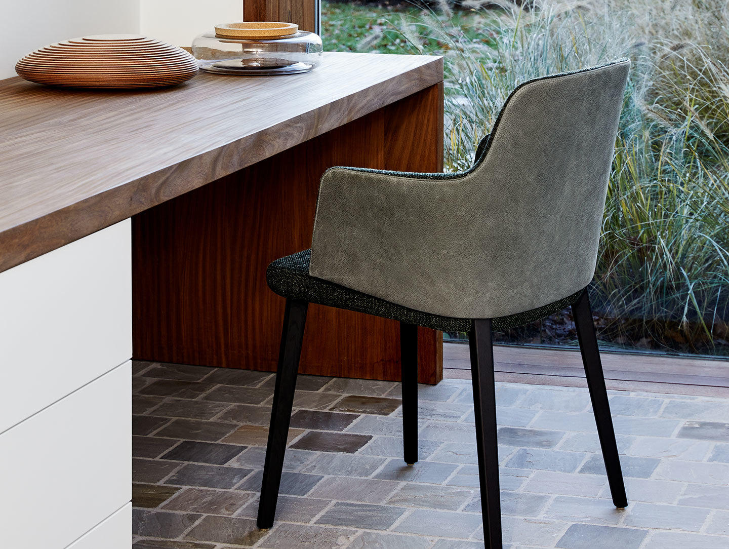 Montis Back Me Up Armchair Back Detail Arian Brekveld