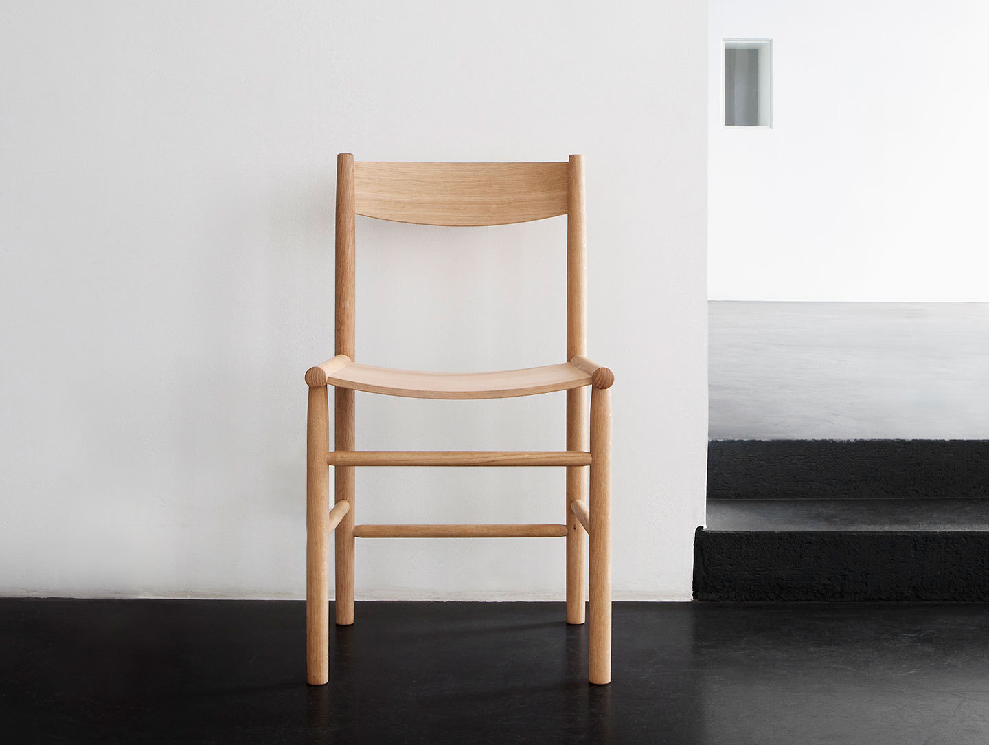 Nikari Linea Akademia Chair 1 Kaksikko Photo Chikako Harada