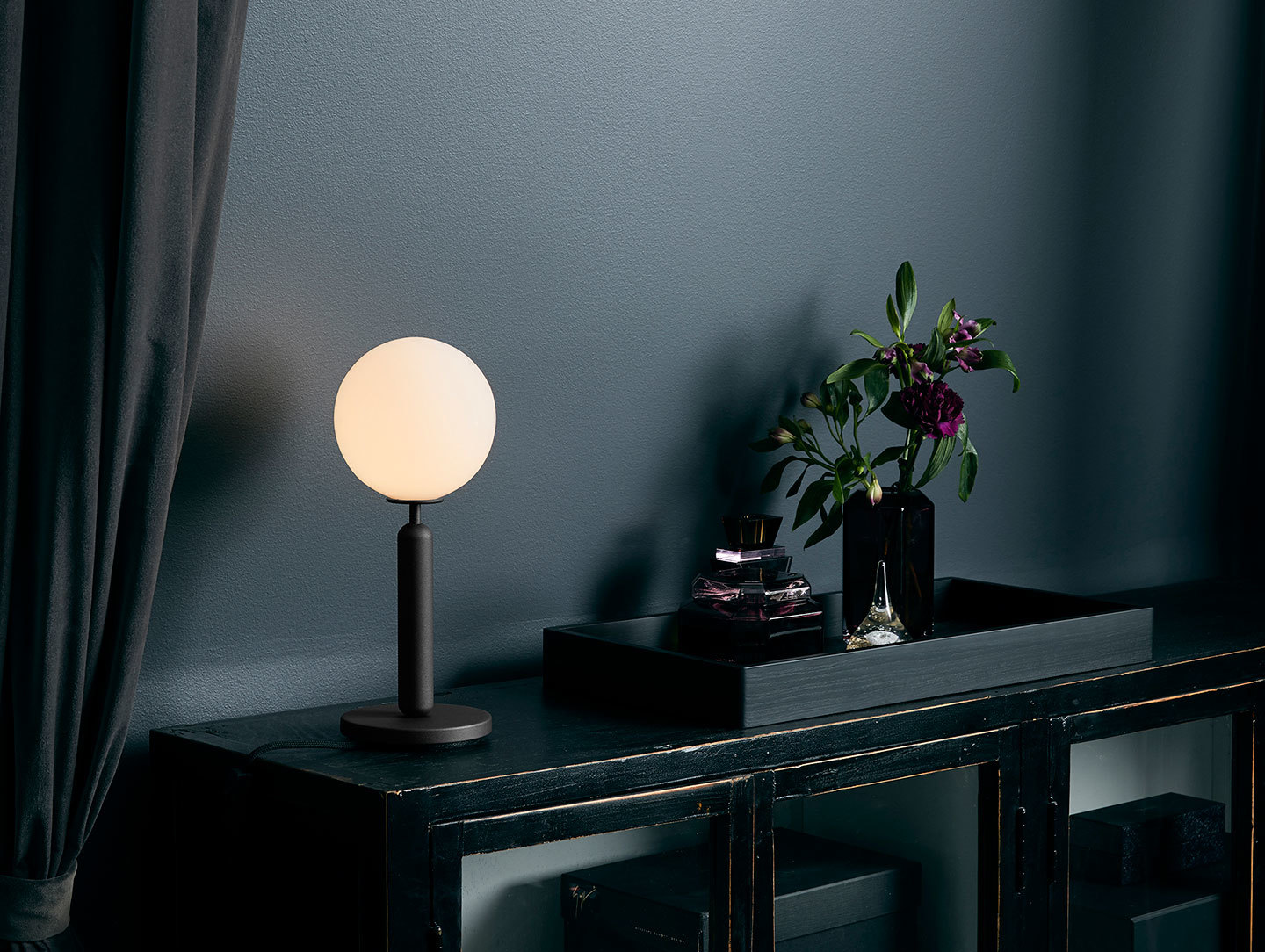 Nuura Miira Table Light Sofie Refer