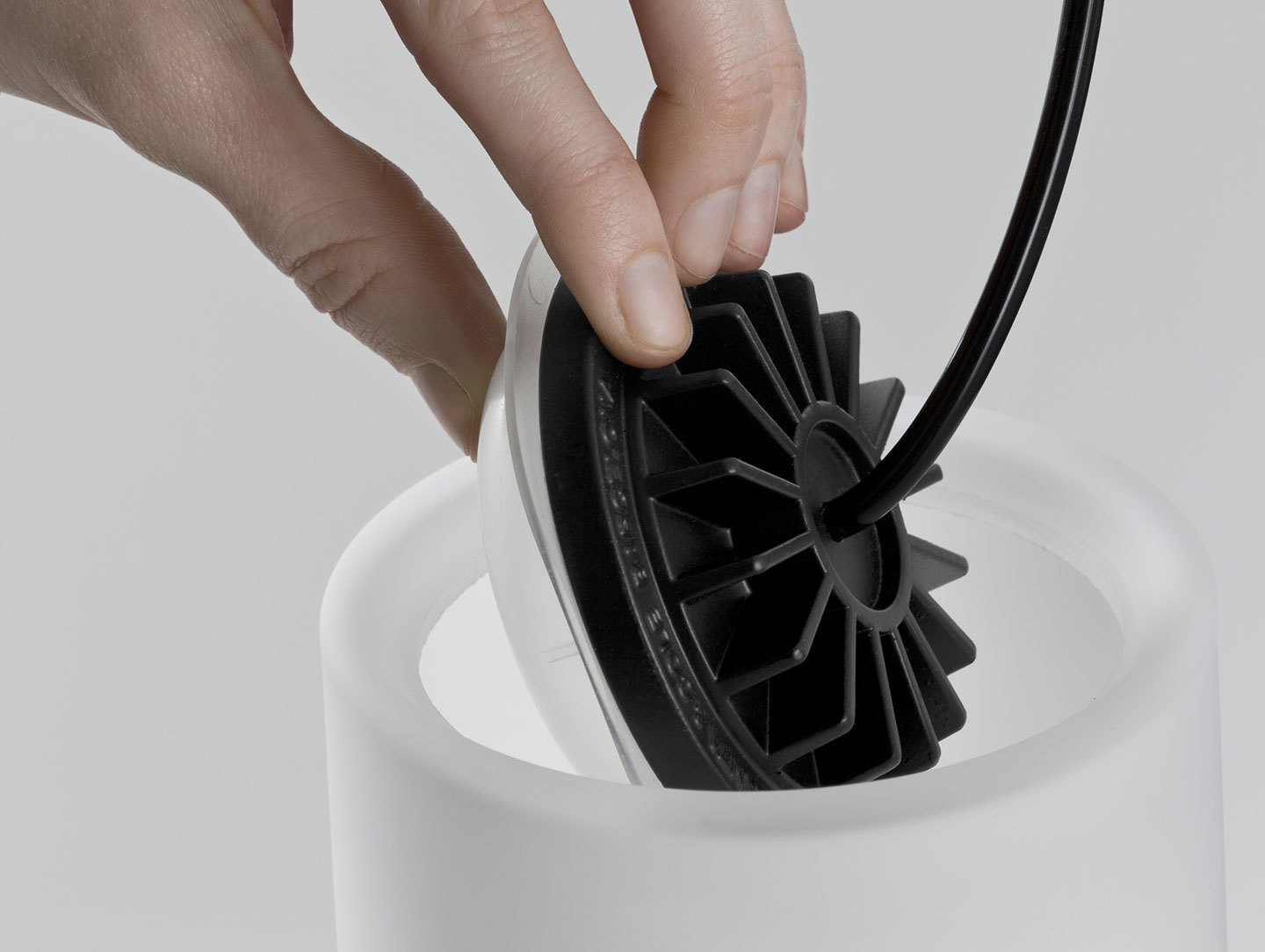 Santa And Cole Cirio Simple Pendant Light Detail Antoni Arola