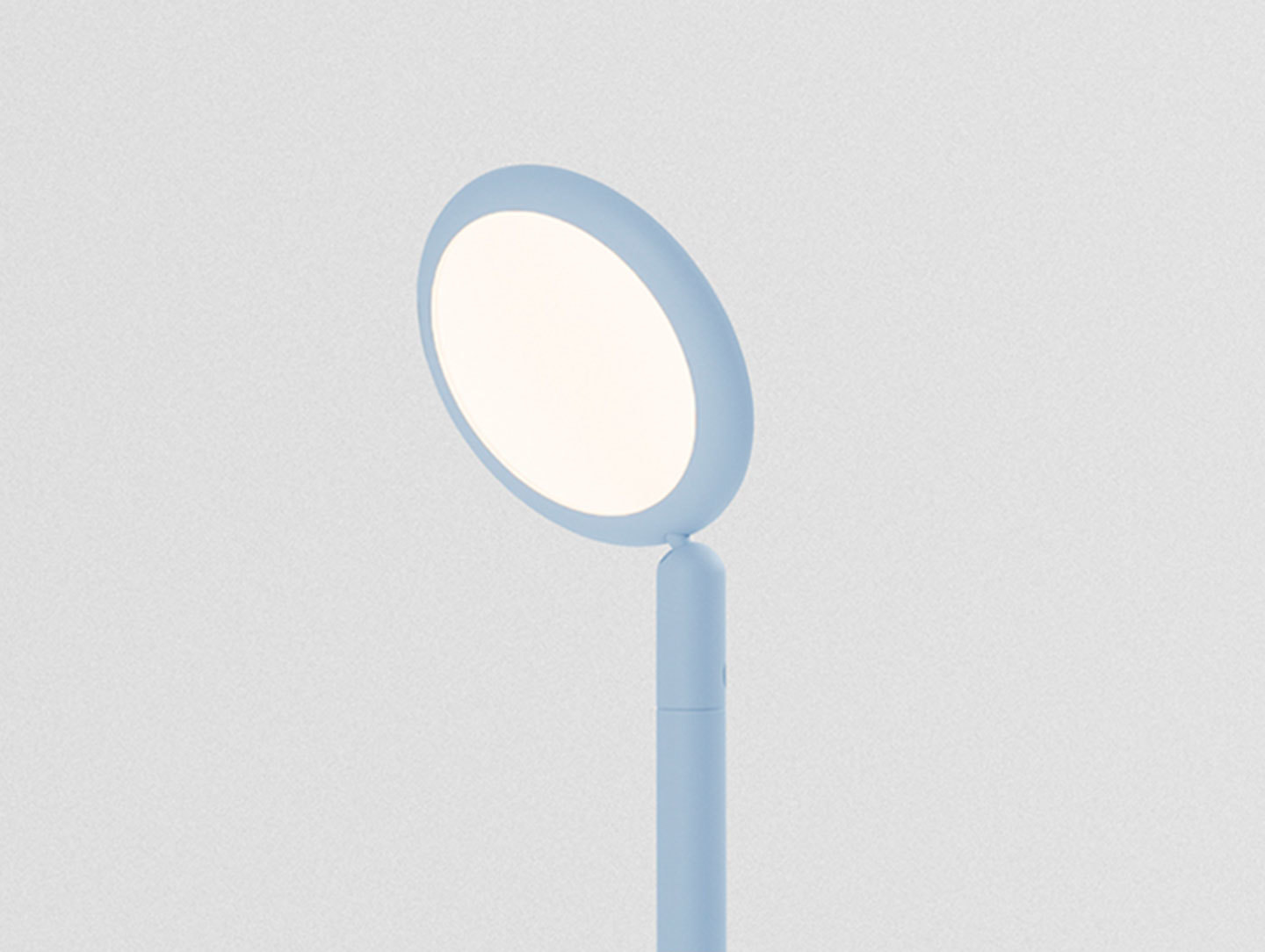 Tobias Grau Parrot Floor Lamp Blue Detail Timon Melchior Grau