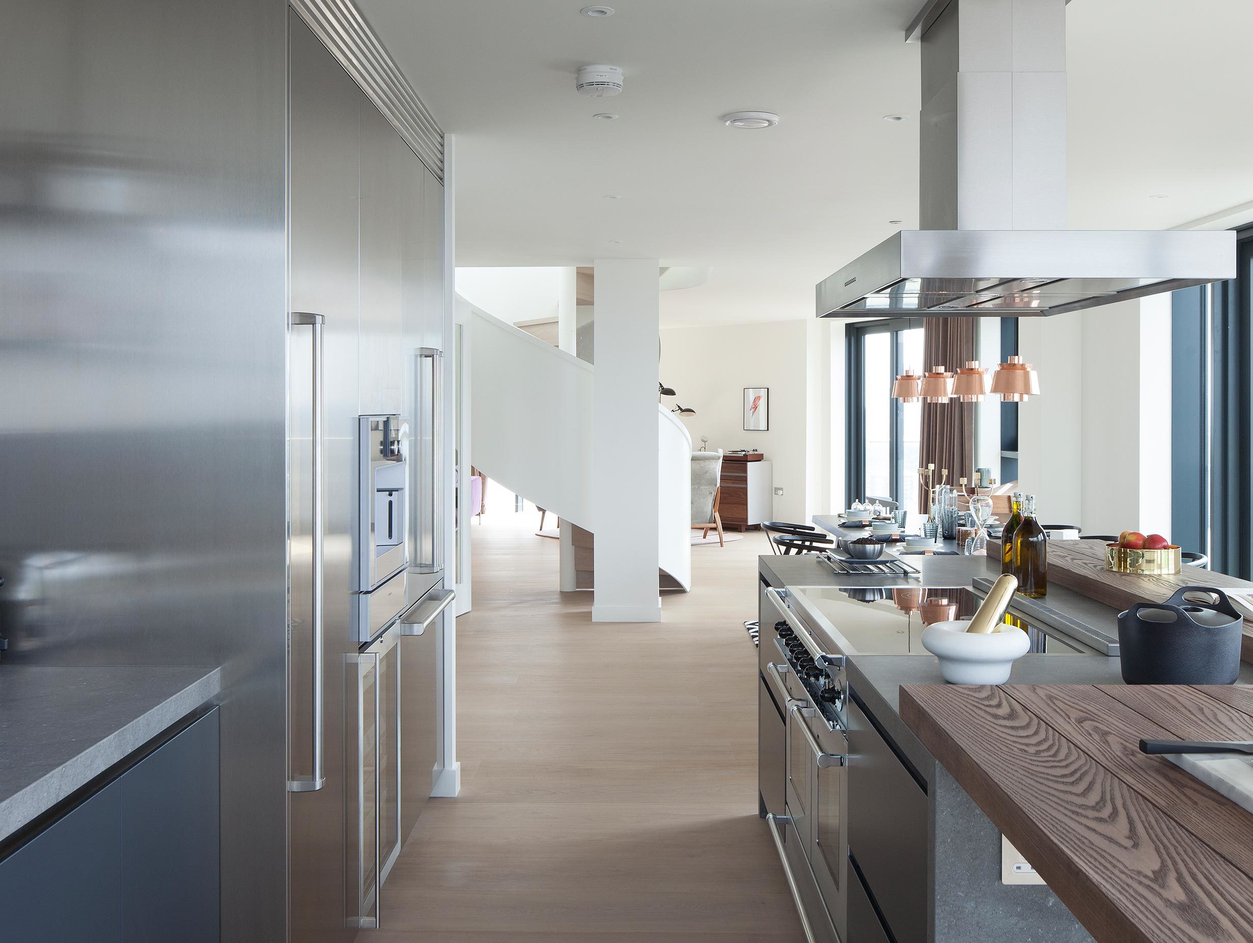 21 Wapping Lane Amos And Amos 3 image