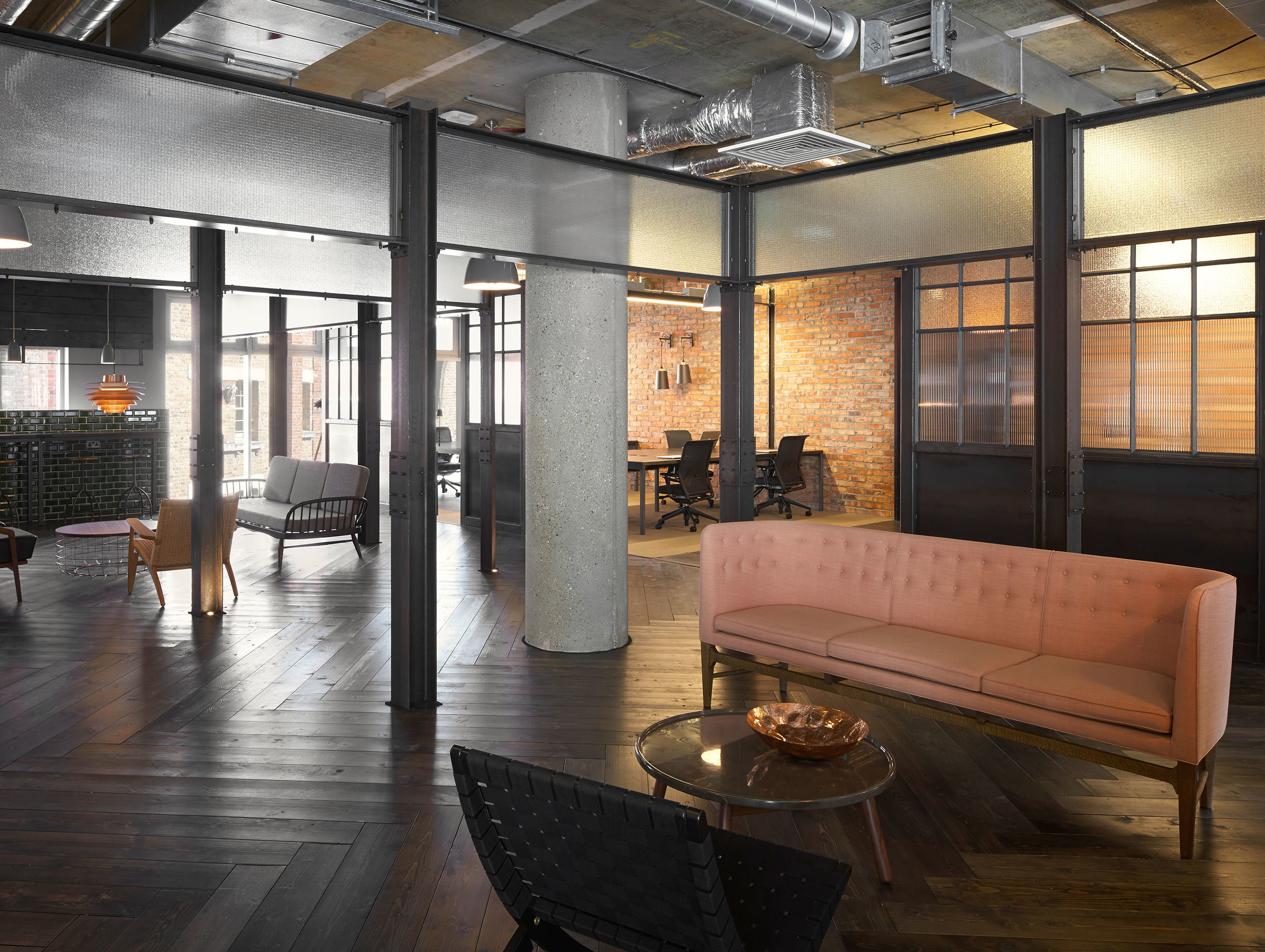 Akqa London Amos And Amos 3 image