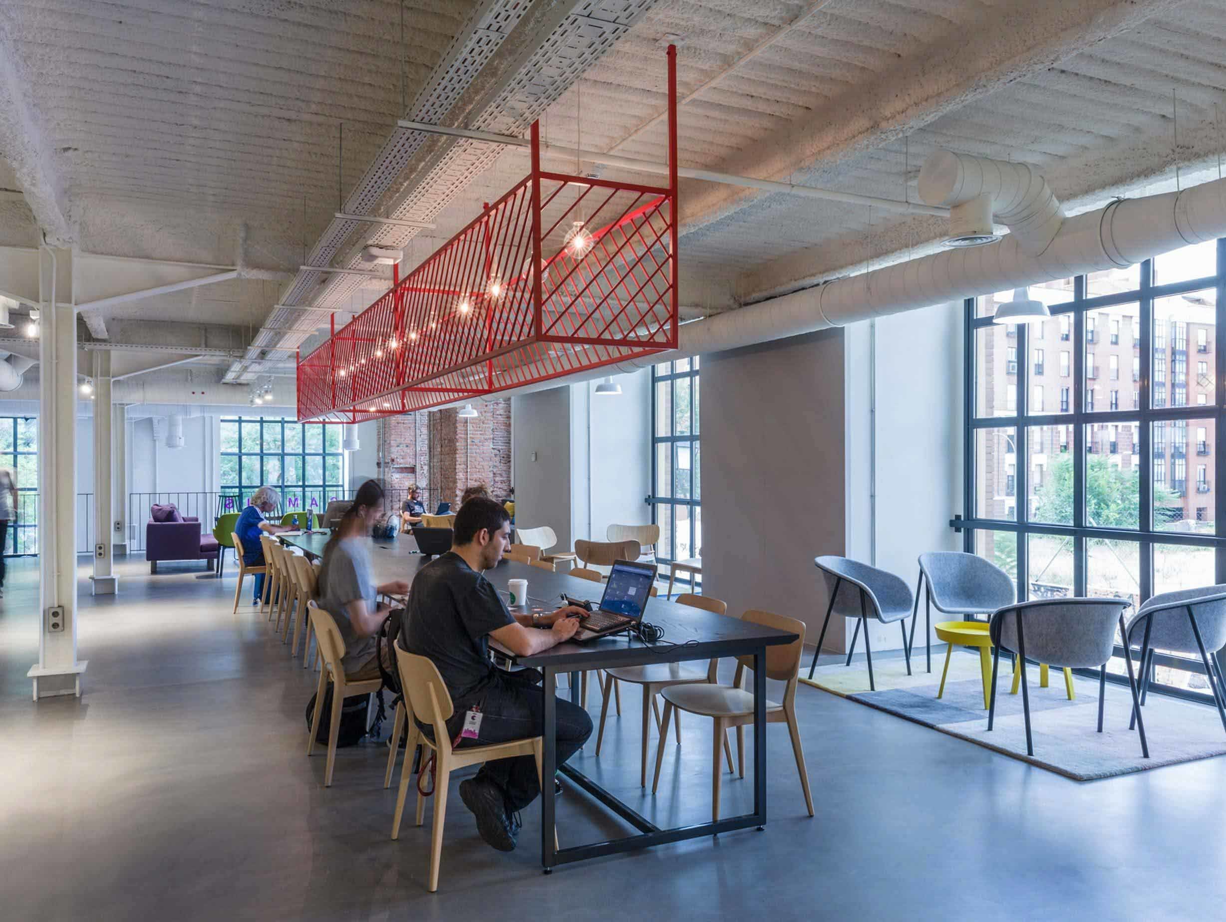 Jump Studios Google Madrid 4 image