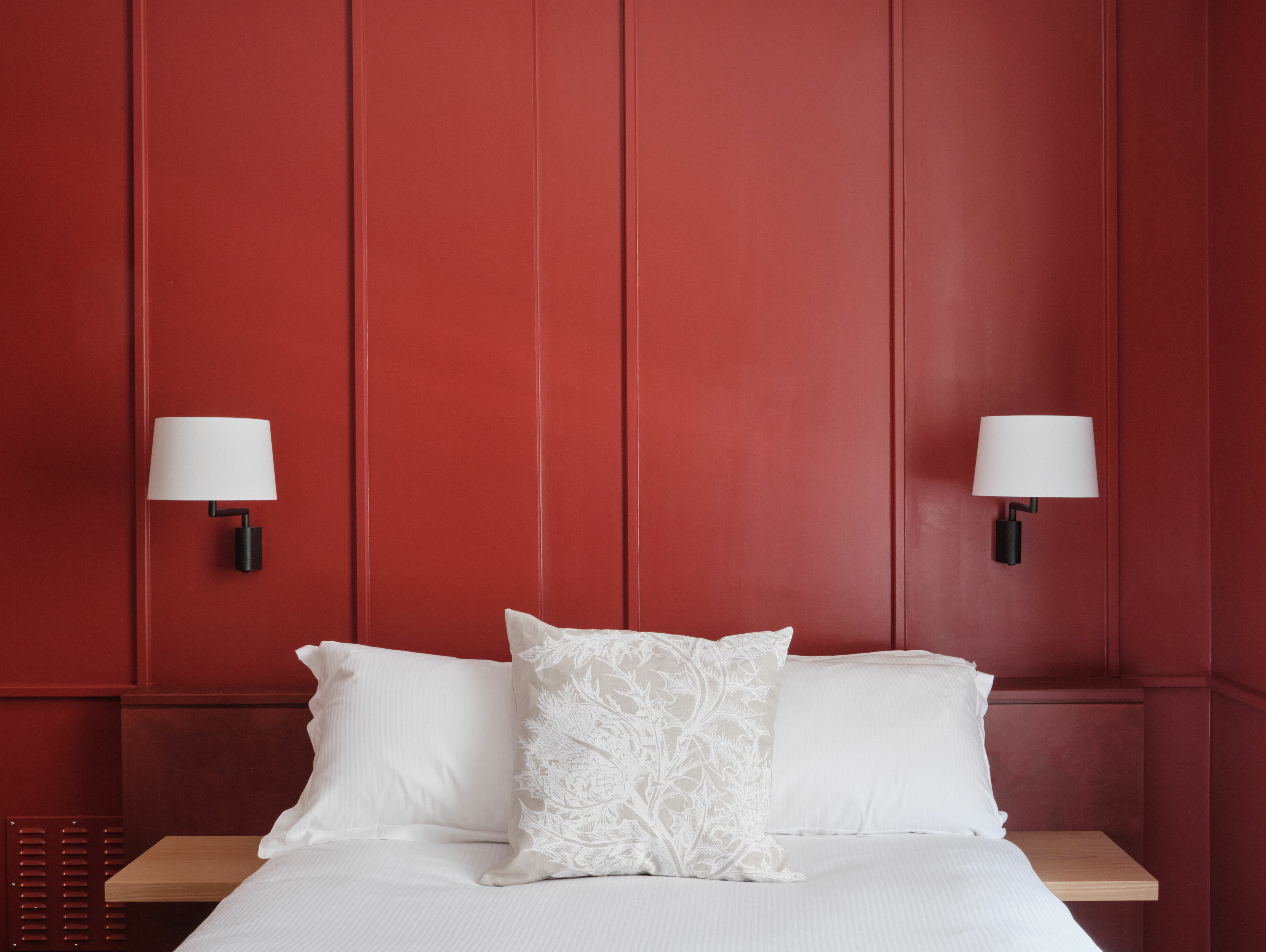 Roz barr goodenough hotel 3 image