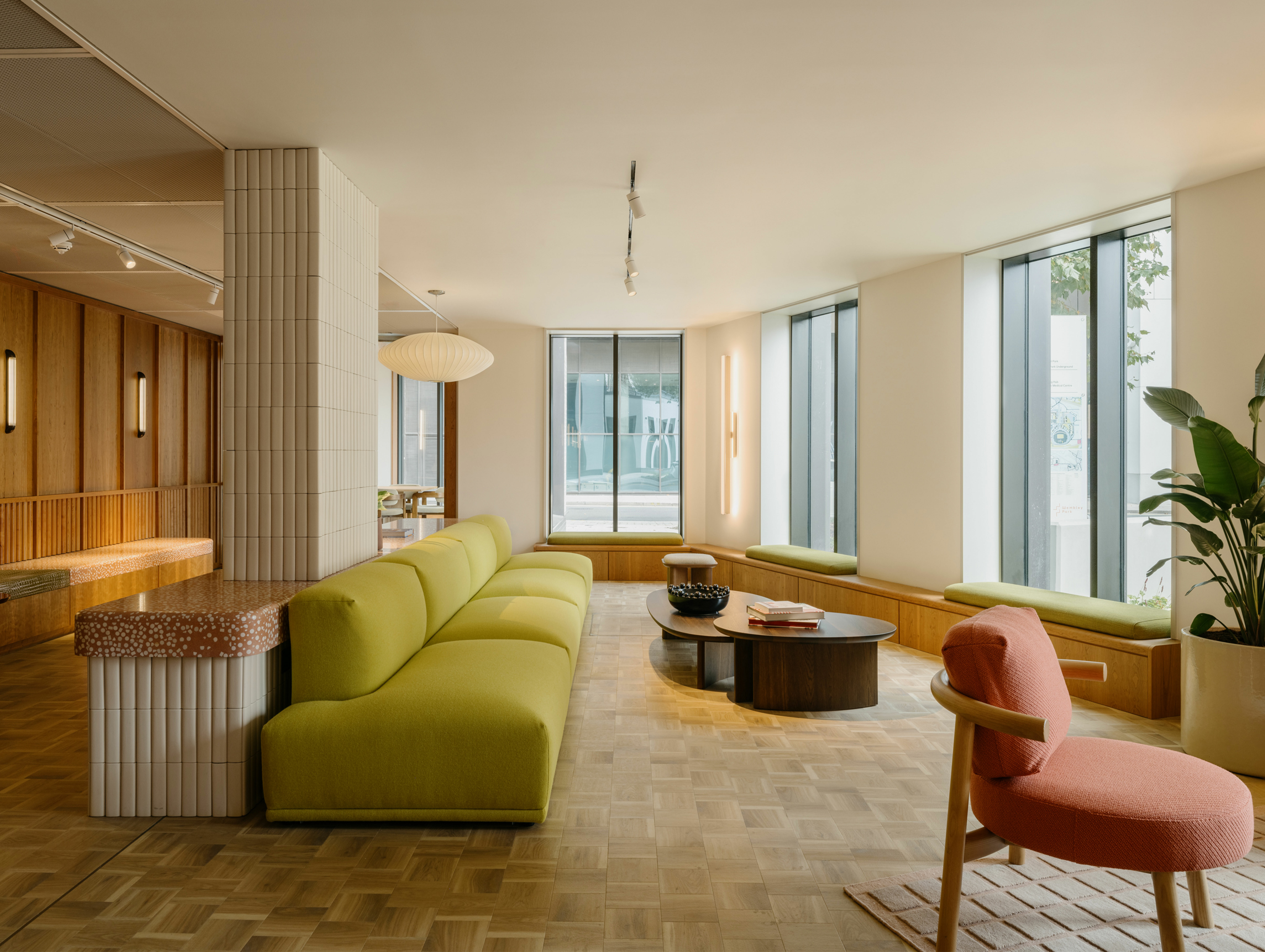 Tiggcoll wembley canvas 1 image