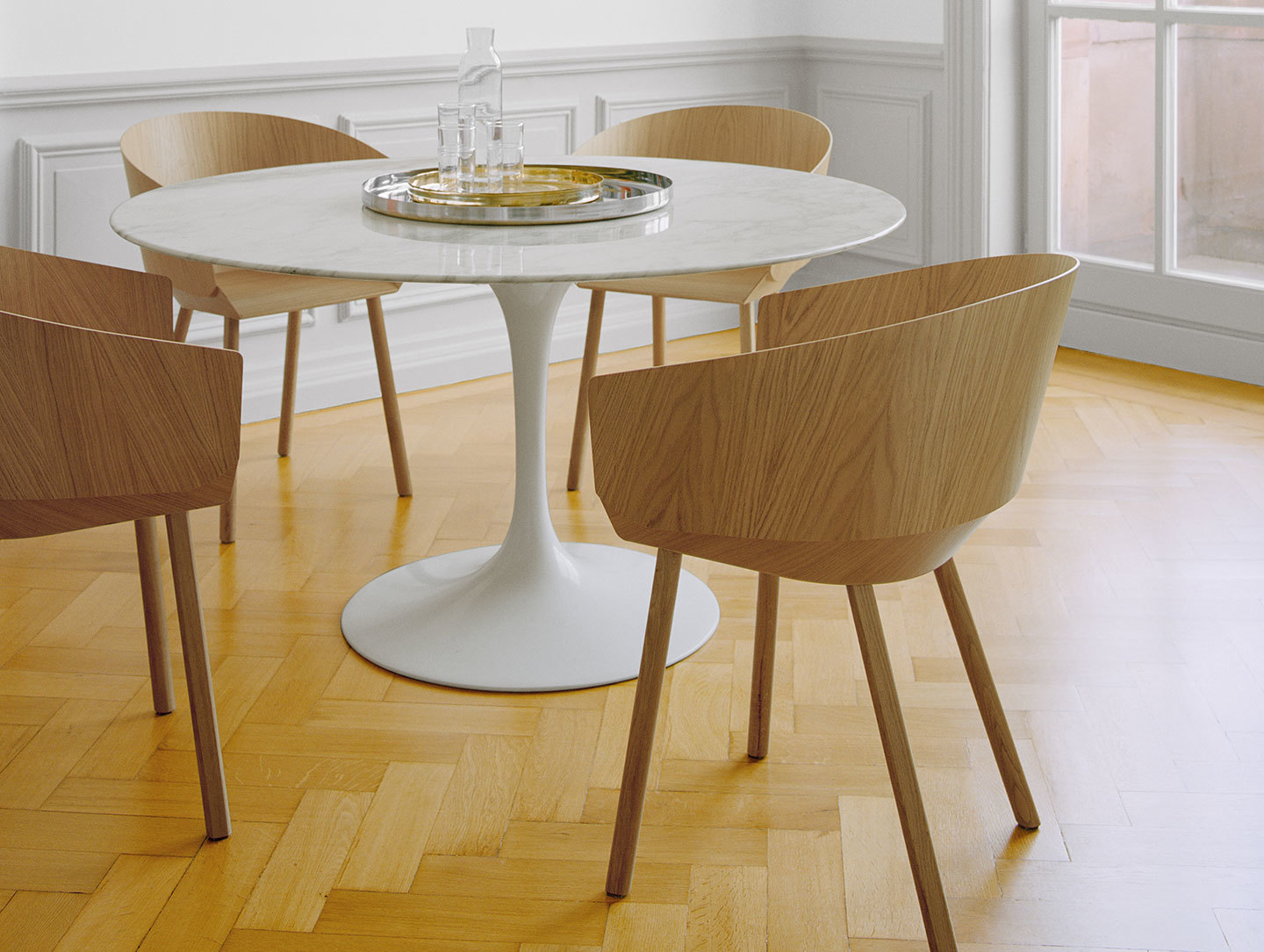 E15 Houdini Armchairs Oak Veneer Stefan Diez