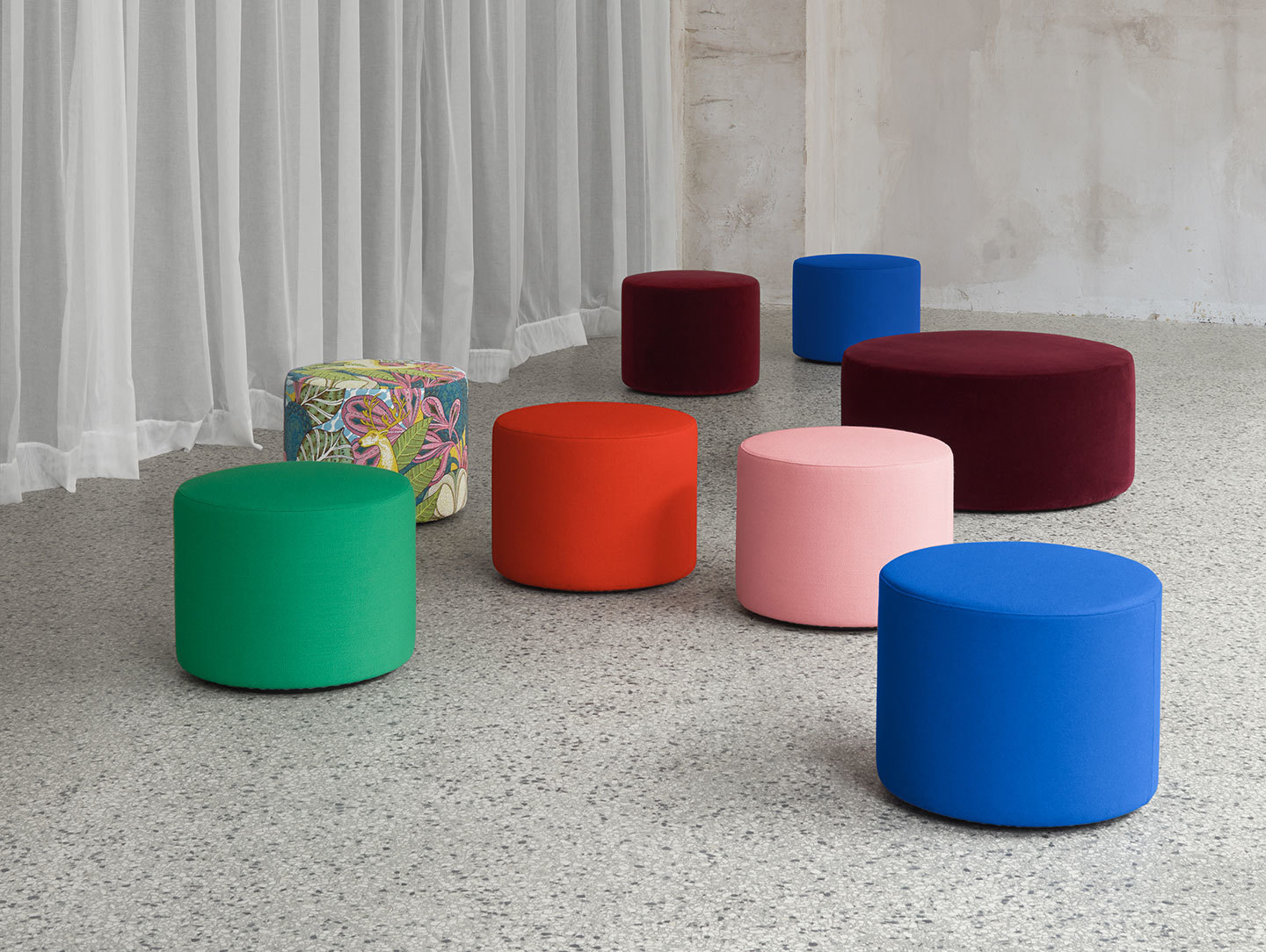 E15 Kerman Poufs