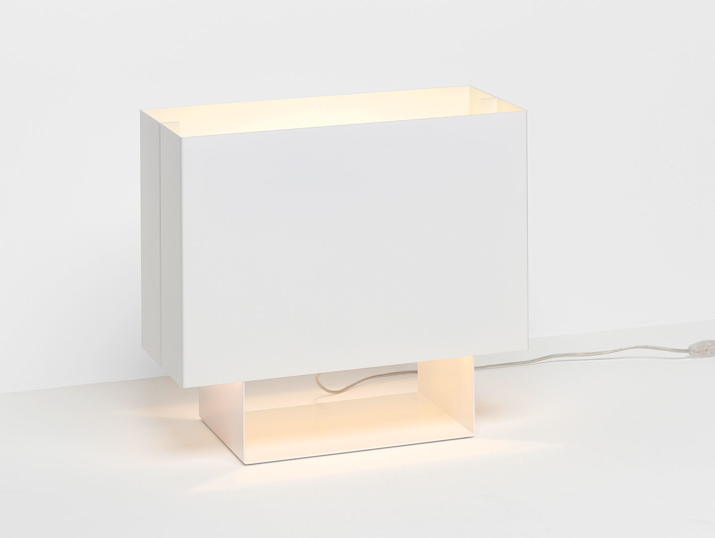 E15 Lt01 Seam One Weiss 01