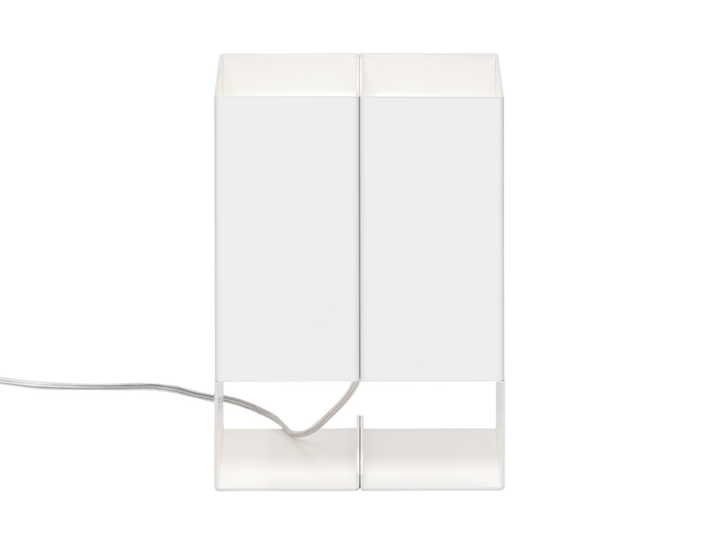 E15 Lt02 Seam Two Signal White Front