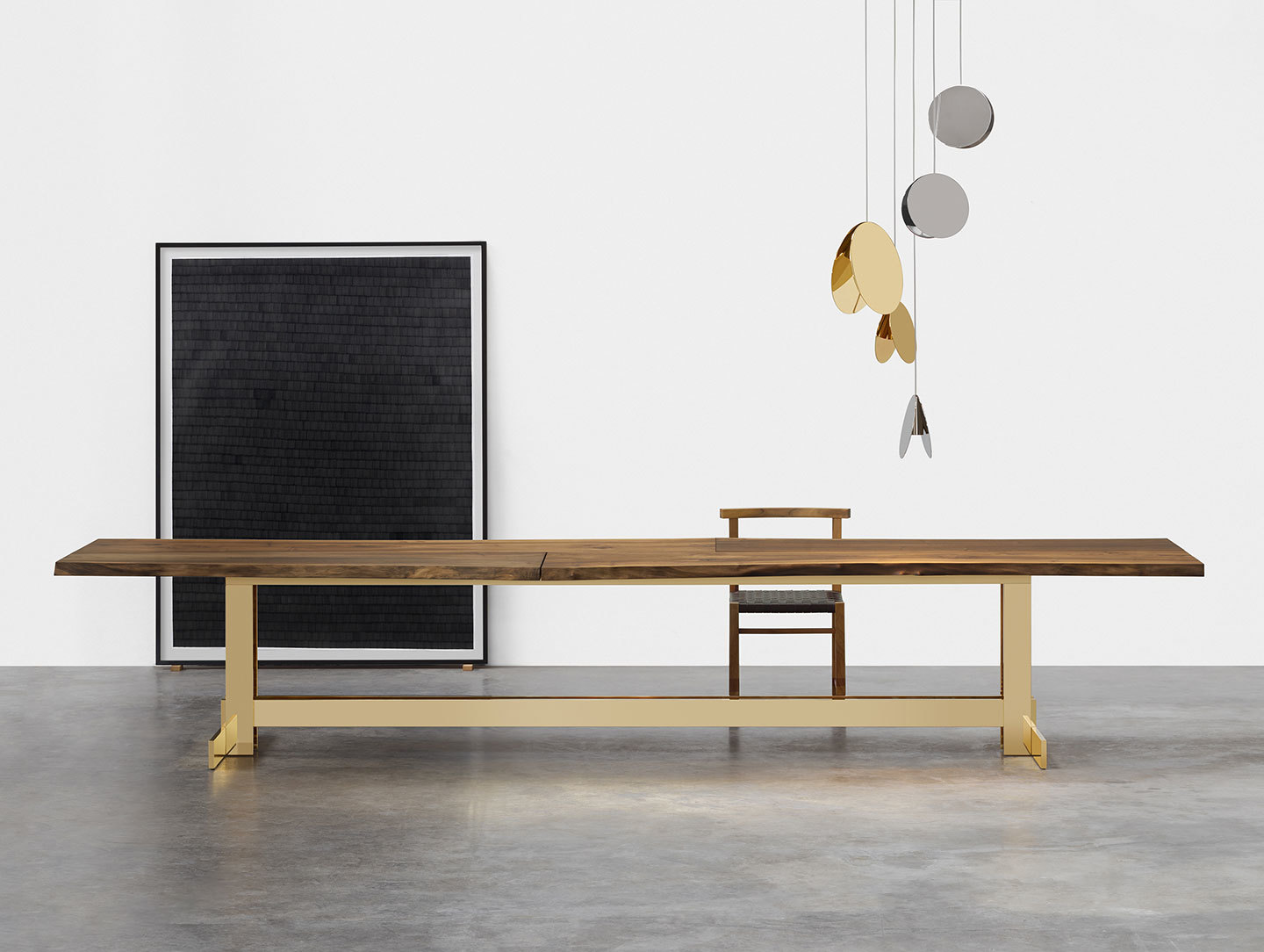 E15 North Pendant Lights Kazimir Table