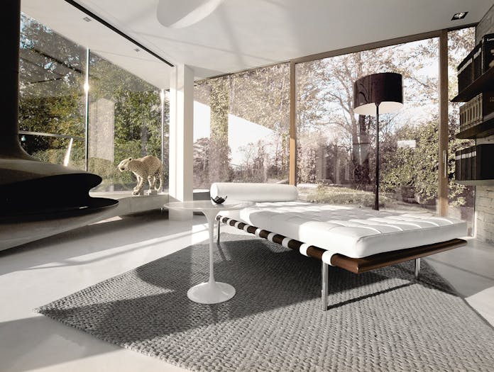 Knoll Barcelona Daybed White