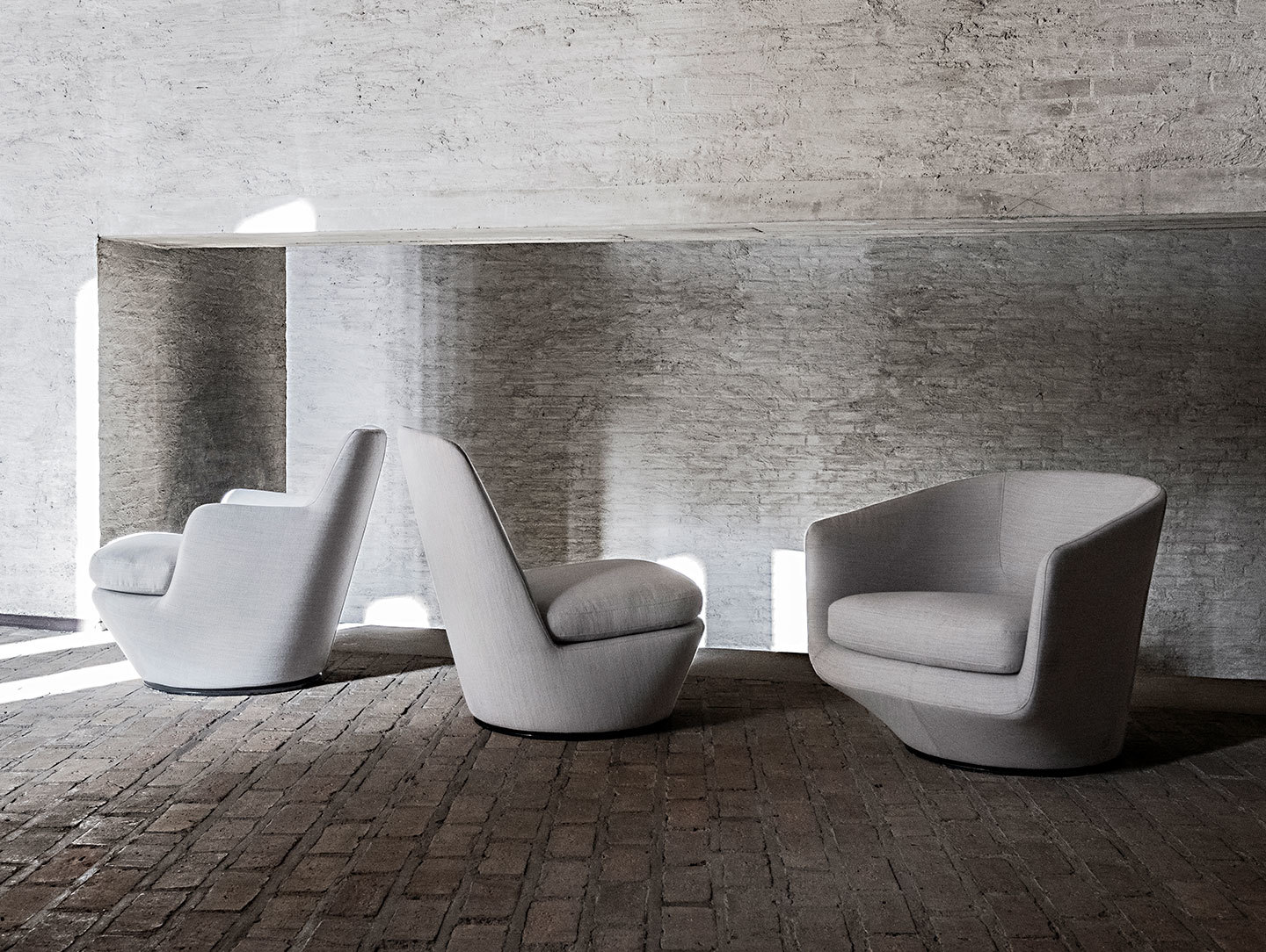 Bensen Lo Turn Pre U Turn chairs