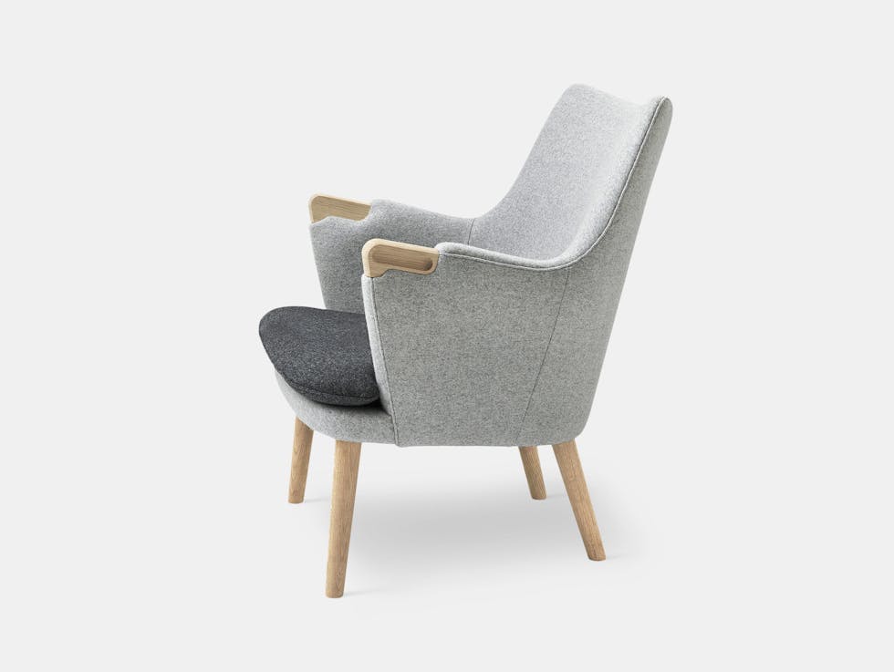 Carl Hansen Ch71 Lounge Chair Oak Grey Wool Fabric Hans Wegner