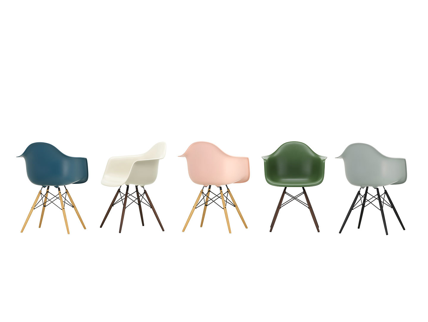 Eames Plastic Armchairs DAW 5
