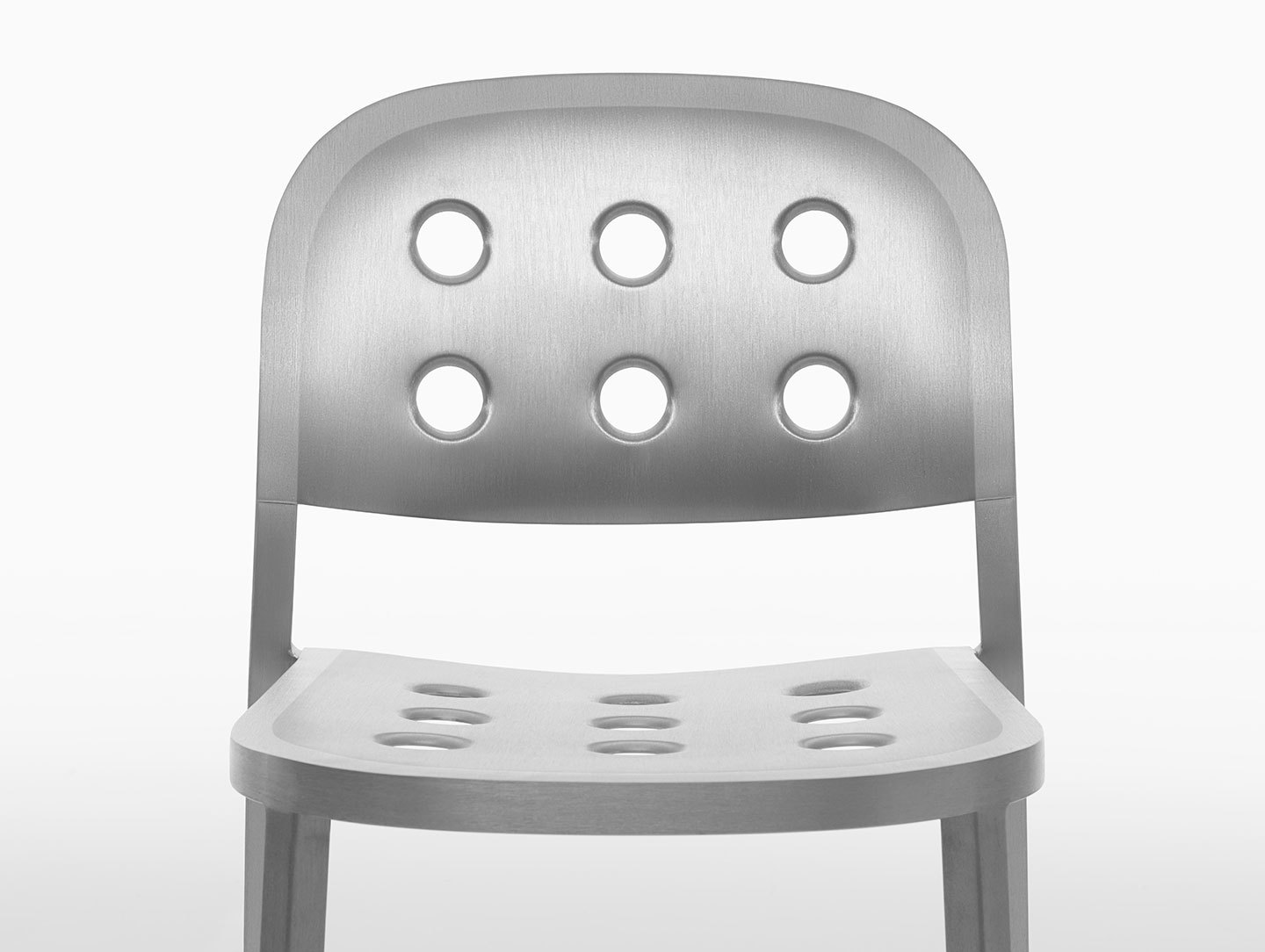 Emeco 1 inch all aluminium jasper morrison detail