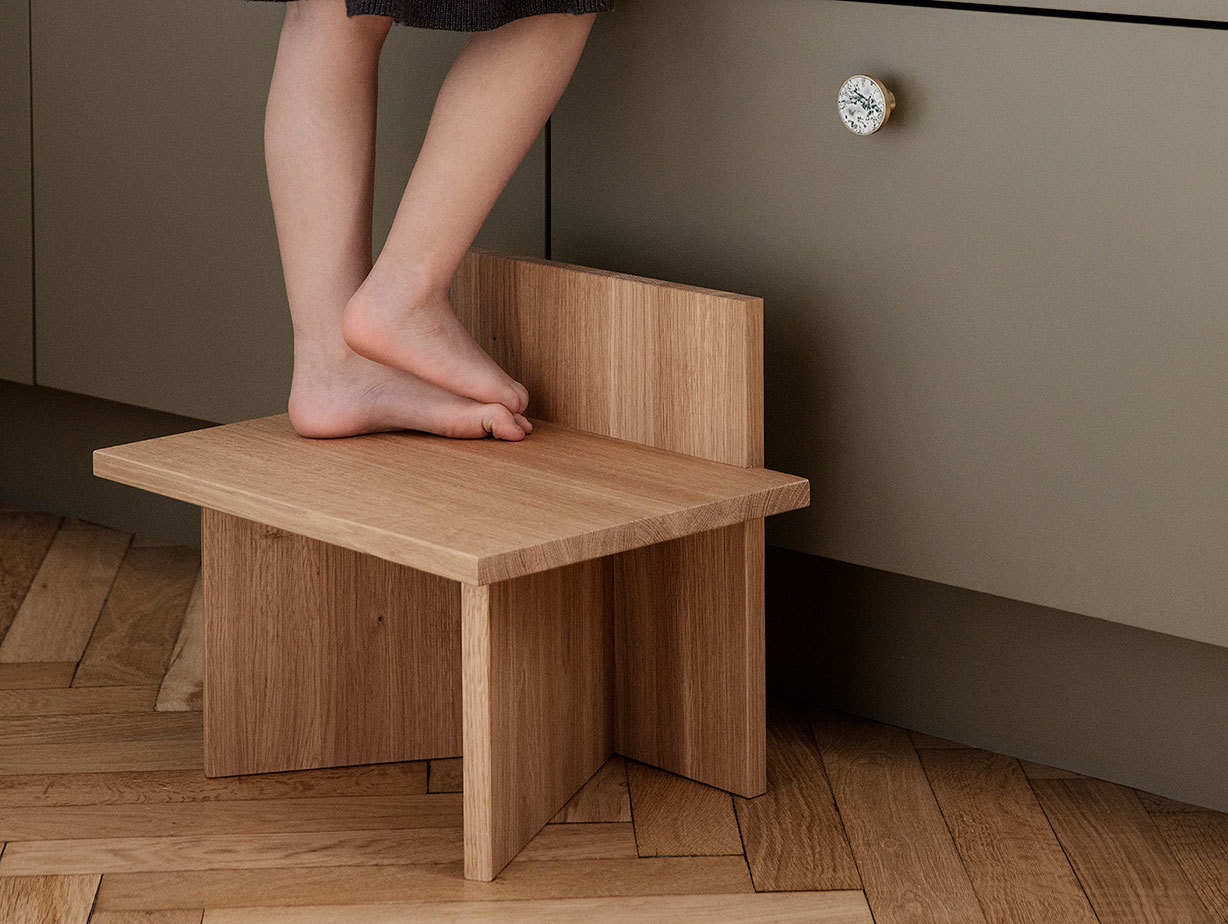 Ferm Living Oblique kitchen stool oak