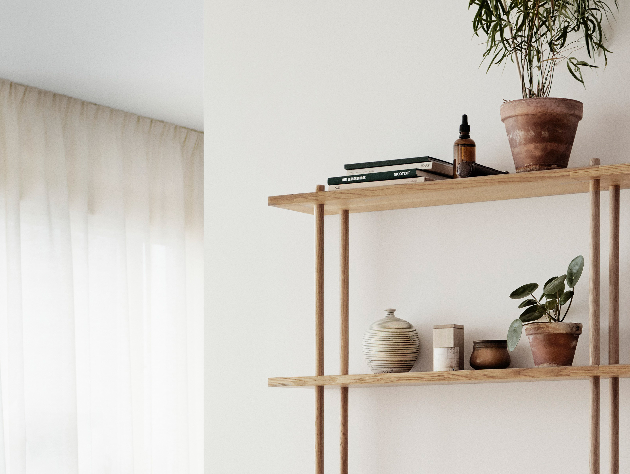 Fogia main bond shelves w405 lifestyle5