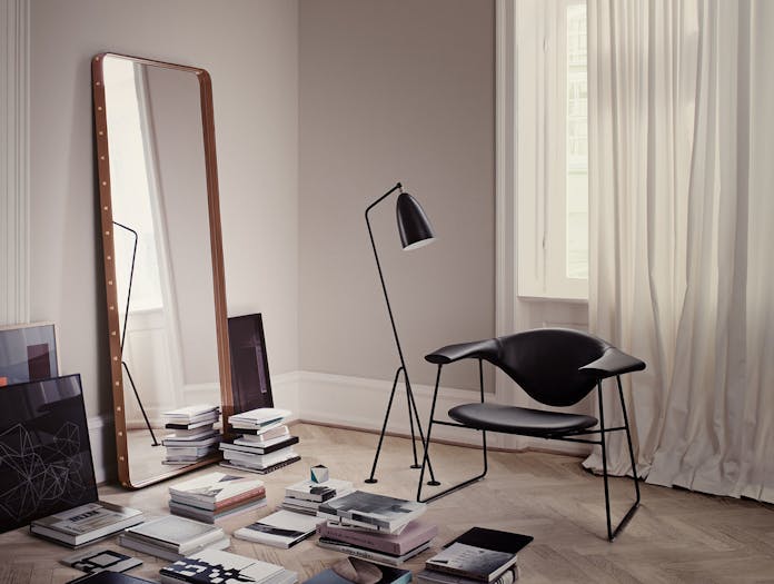 Gubi Adnet Wall Mirror Rectangular Grashoppa Floor Lamp Masculo Lounge Chair Sledge Base 1