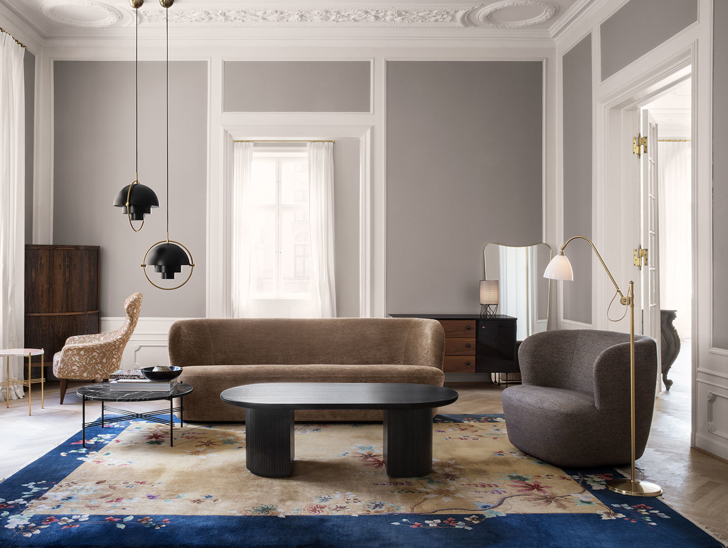 Gubi BL3 Floor Lamp Stay Lounge Chair FA33 Wall Mirror 62 Sideboard ABC Table Lamp Stay Sofa Moon Coffee Table Multi Lite Pendant