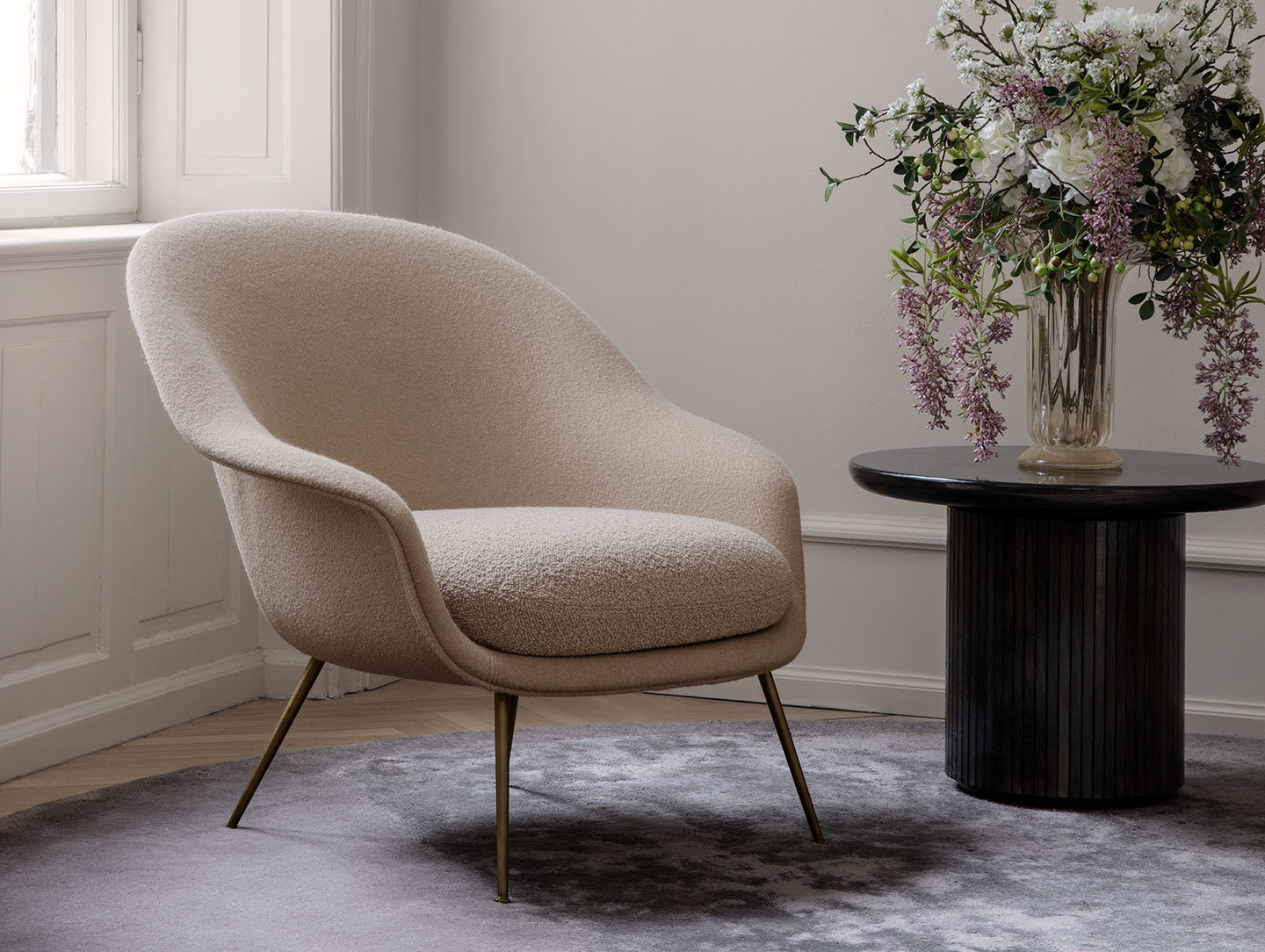 Gubi Bat Lounge Chair Low Back Moon Lounge Table