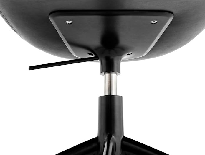 Hay AAC 153 Chair Silk black w gas black 5 star swivel base detail 01