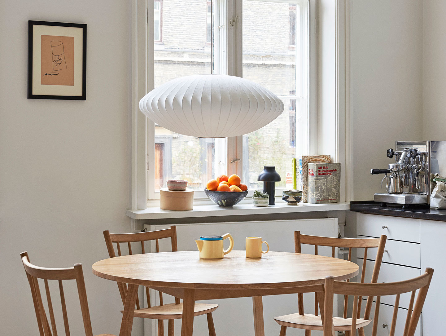 Hay Bubble Lamp Saucer M J41 chairs Triangle Leg Table