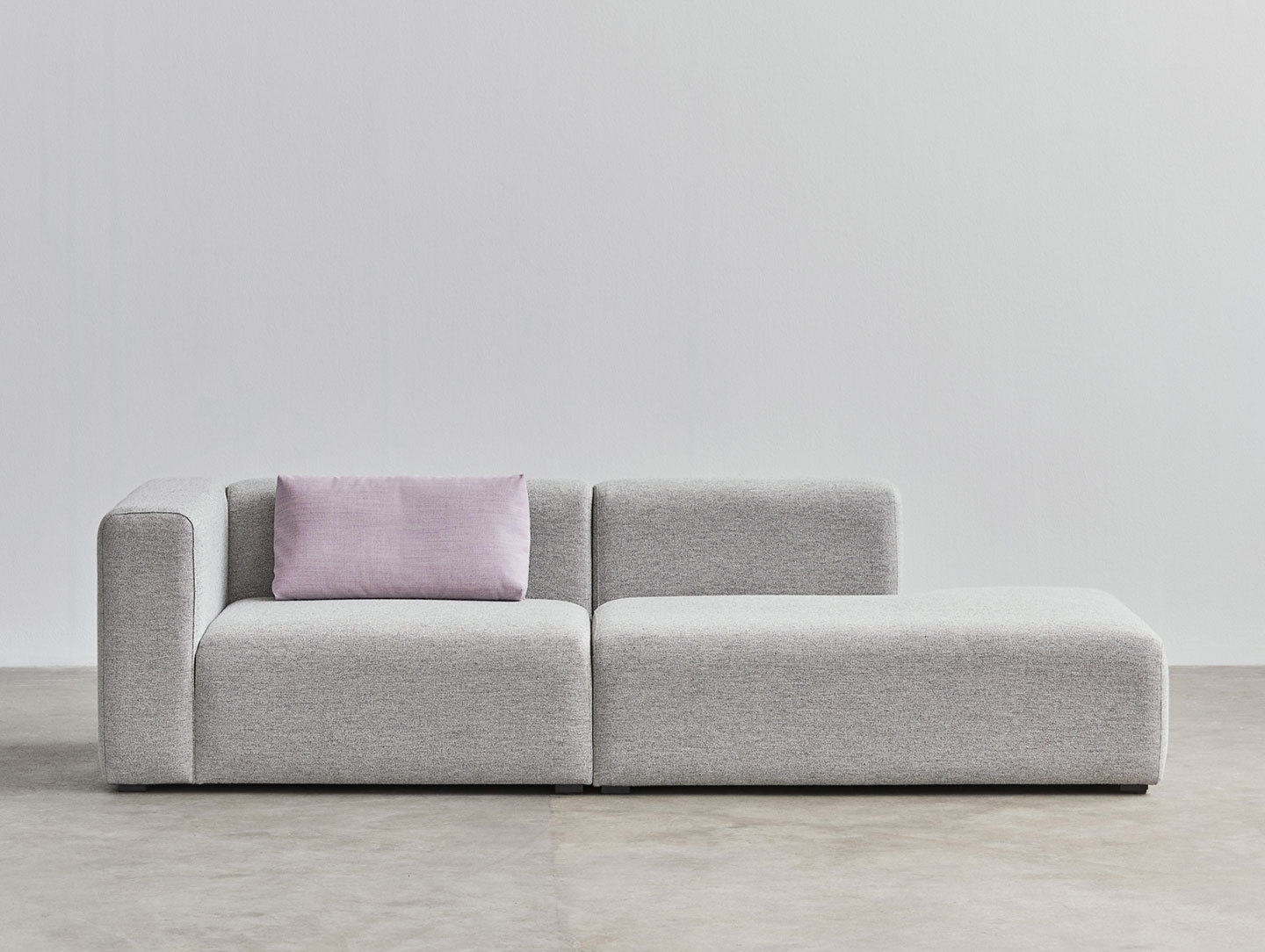 Hay Mags 25 seater combination 2 left armrest Hallingdal 130 Mags 10 Cushion Remix 682