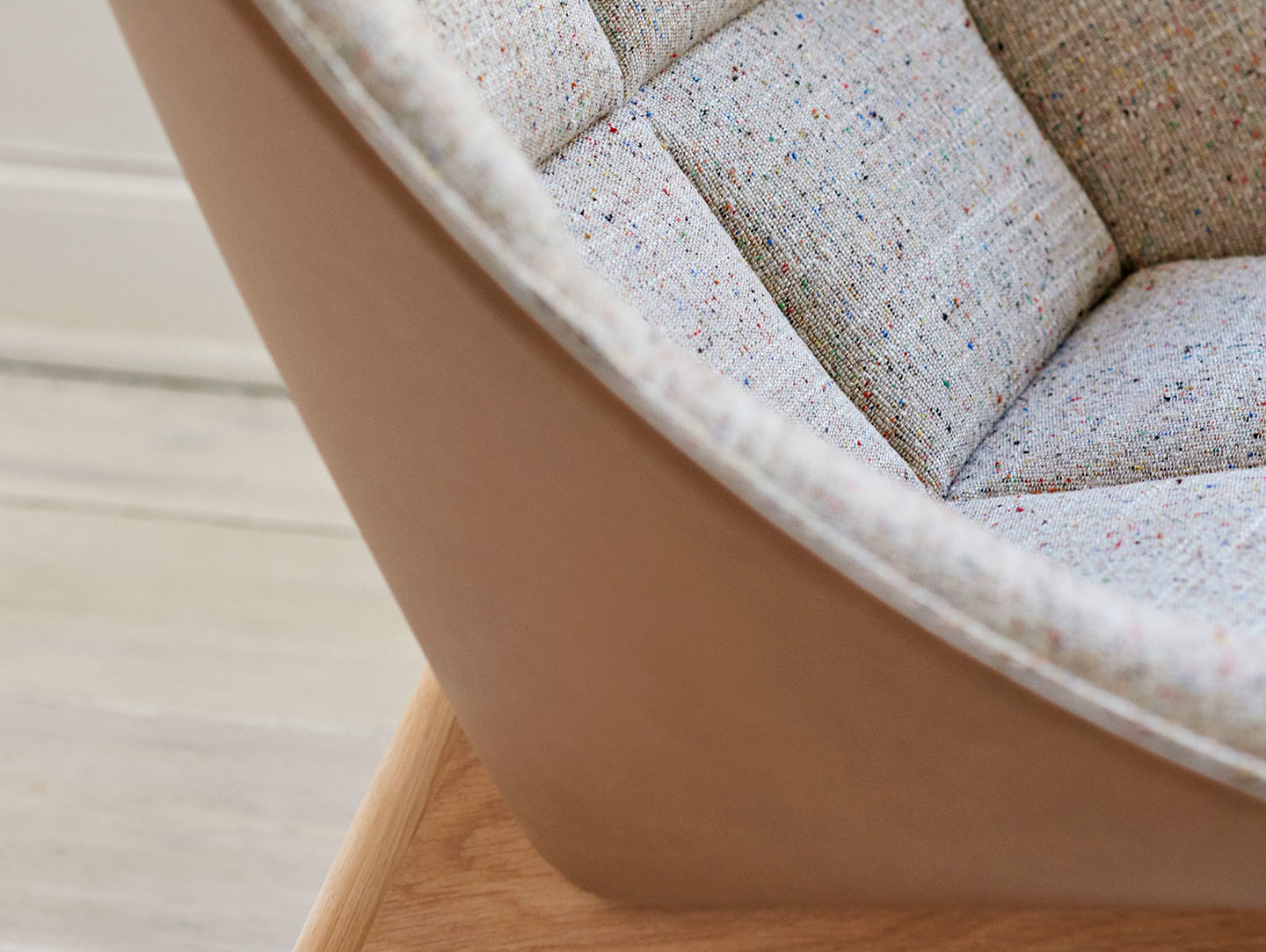 Hay Uchiwa front Bolgheri LGG60 back Silk SIL0258 matt lacquer oak base 2