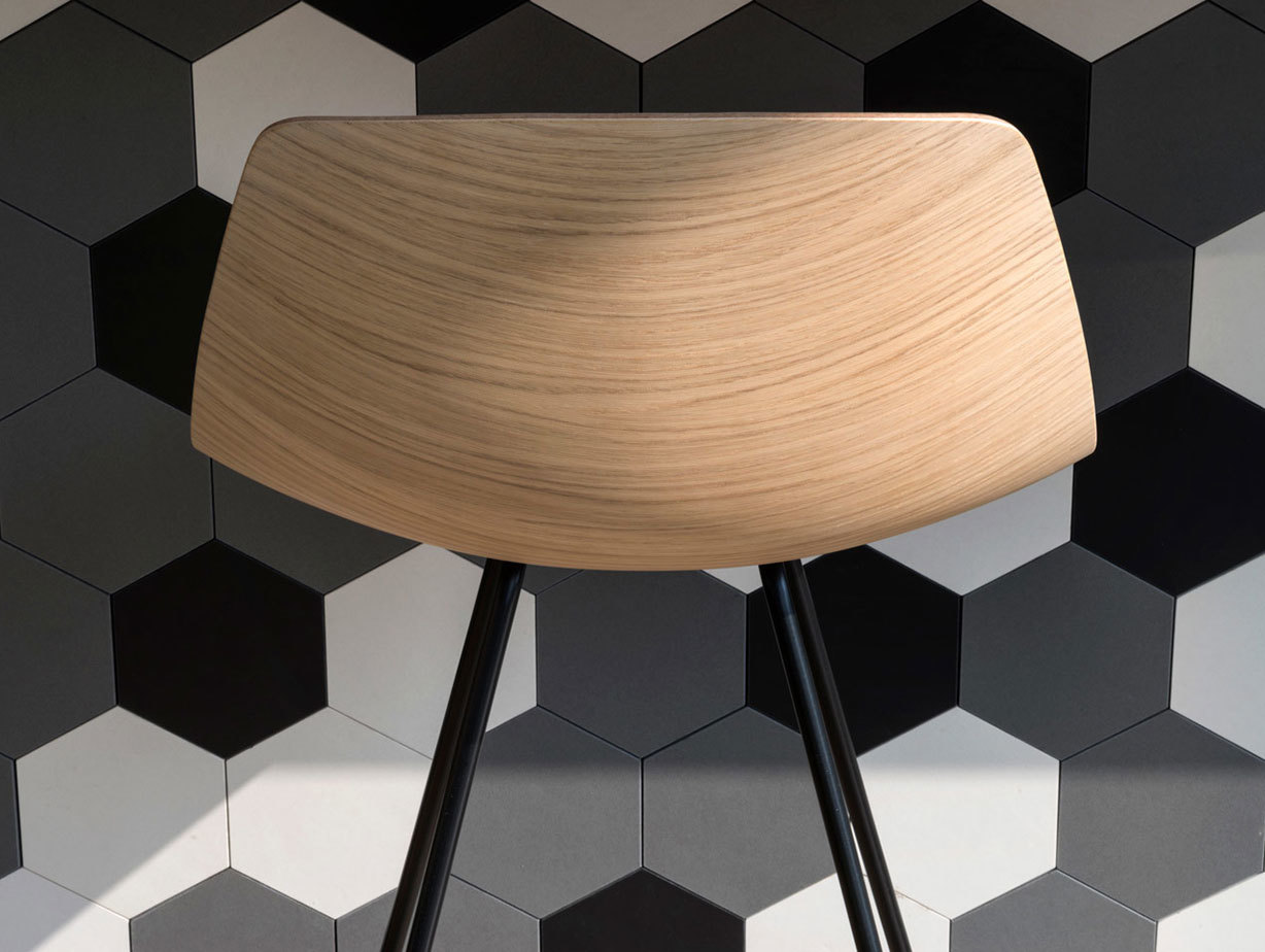 Lapalma Miunn Stool oak detail Karri Monni