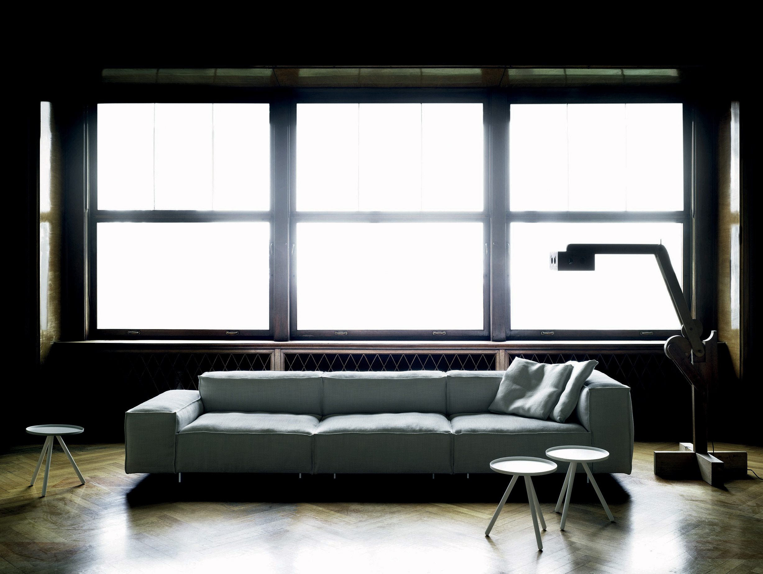 Living Divani Piero Lissoni Neo Wall Sofa Lifestyle 2