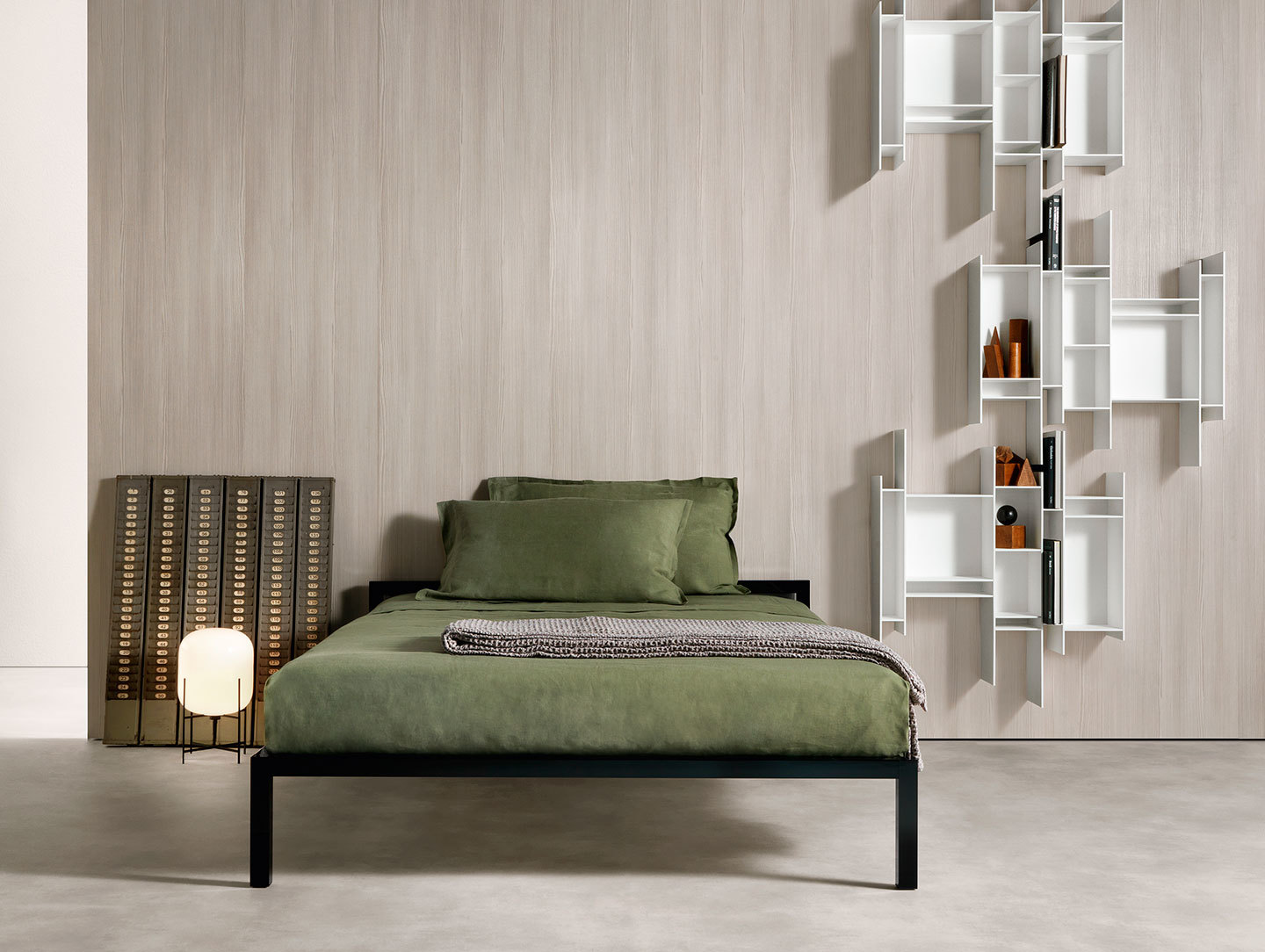 MDF Italia Aluminium Bed Lacquered Black set Bruno Fattorini