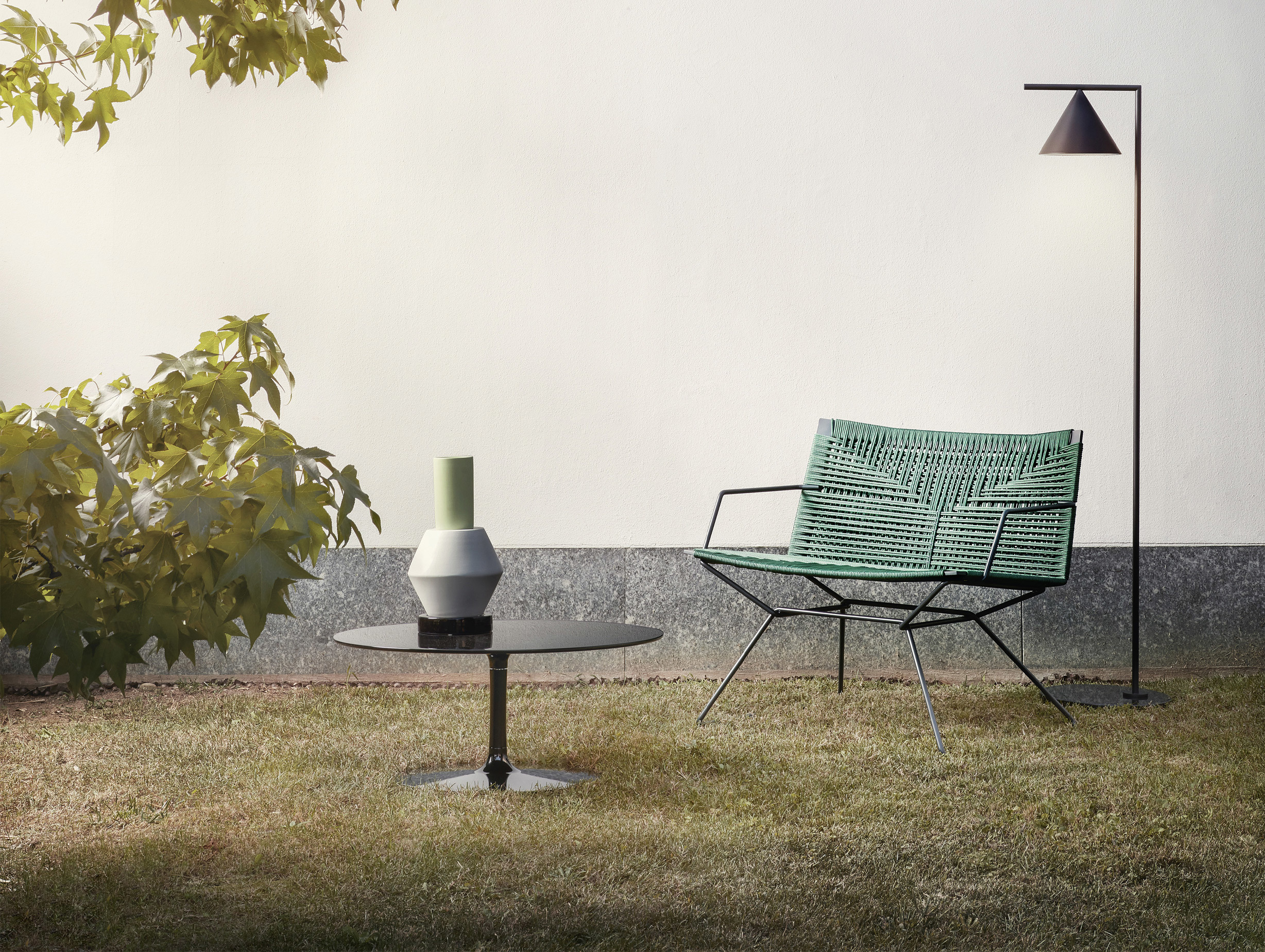 Mdf italia jean marie massaud neil twist armchair lifestyle2