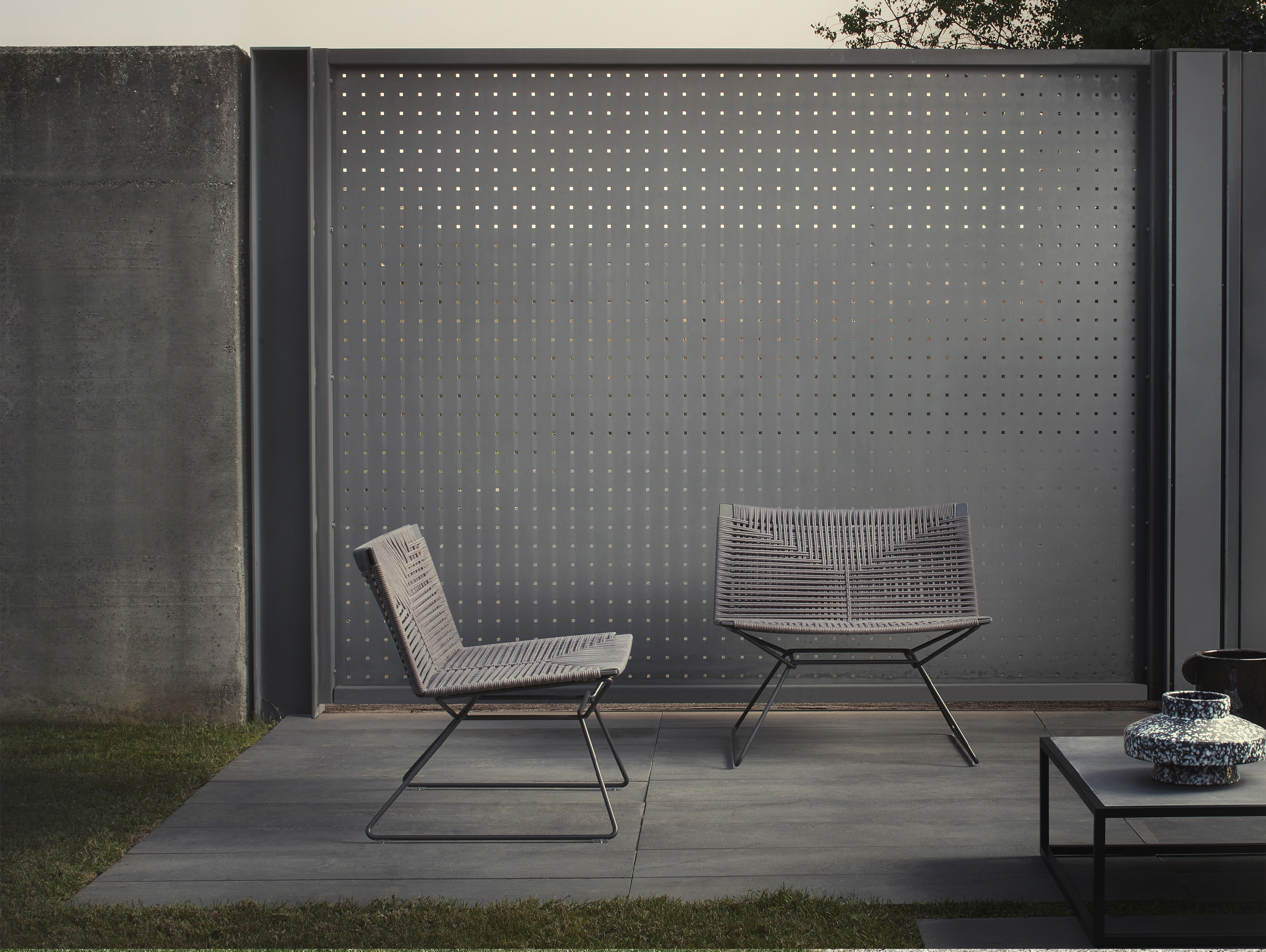 Mdf italia jean marie massaud neil twist lounge lifestyle3