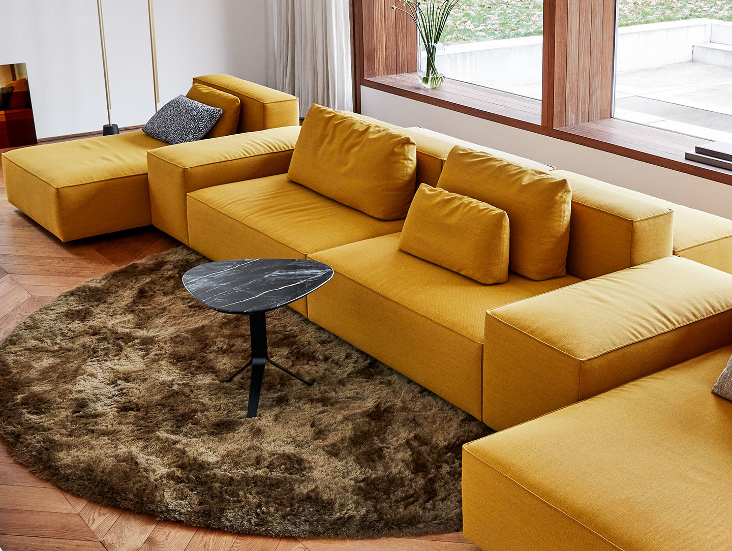 Montis Dante side table Nero Bernini Granite triangular high Geert Koster