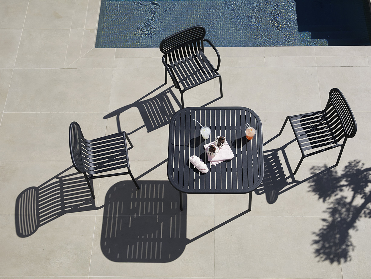 Petite Friture Week End Outdoor Side Chair black 2 Studio Brichet Ziegler