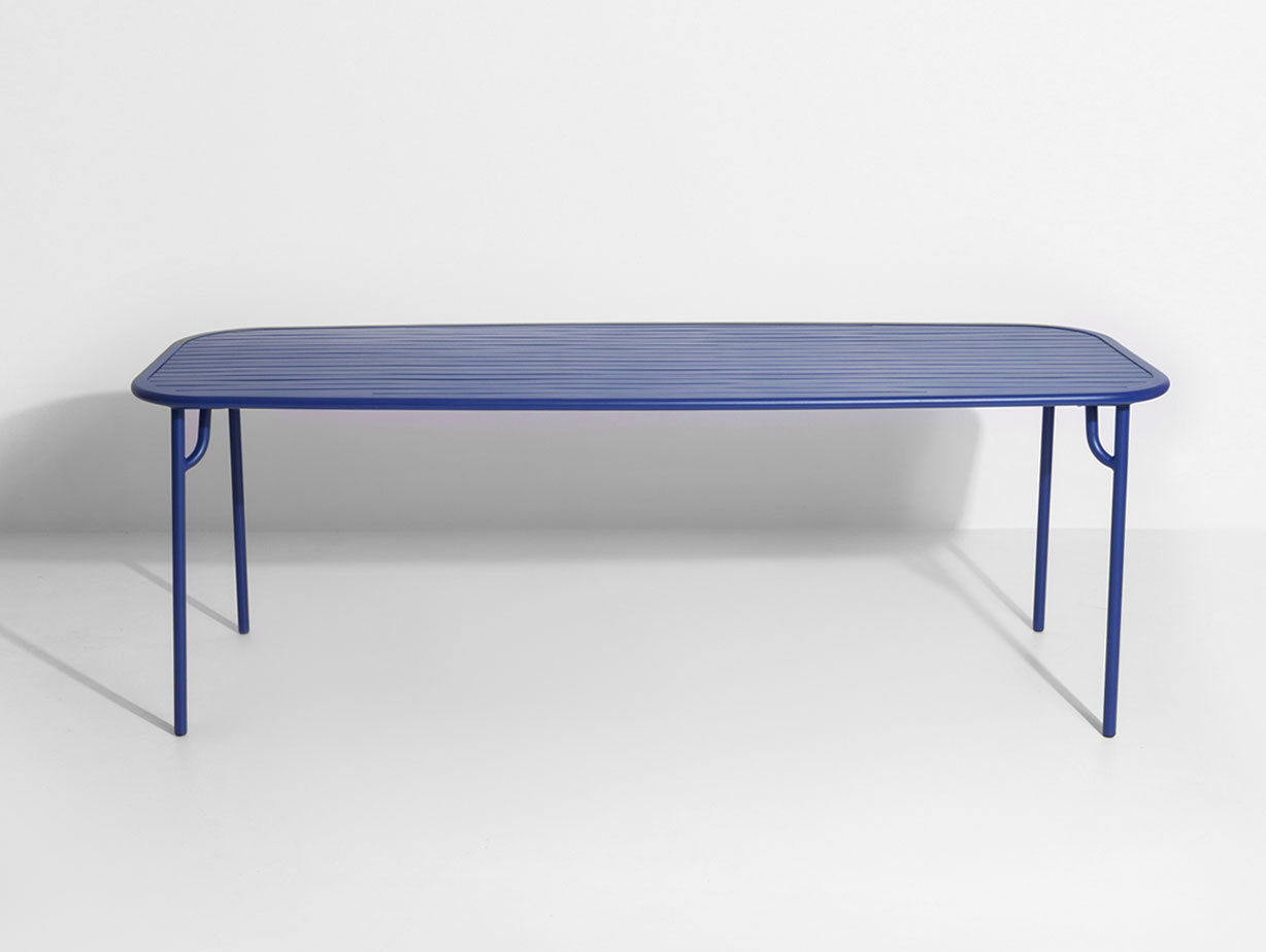Petite Friture Week end Outdoor Dining Table blue 4 Studio Brichet Ziegler