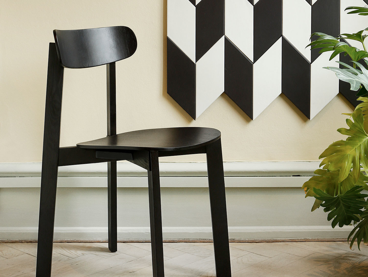 Please Wait To Be Seated Bondi Chair Black Detail Frag Woodall