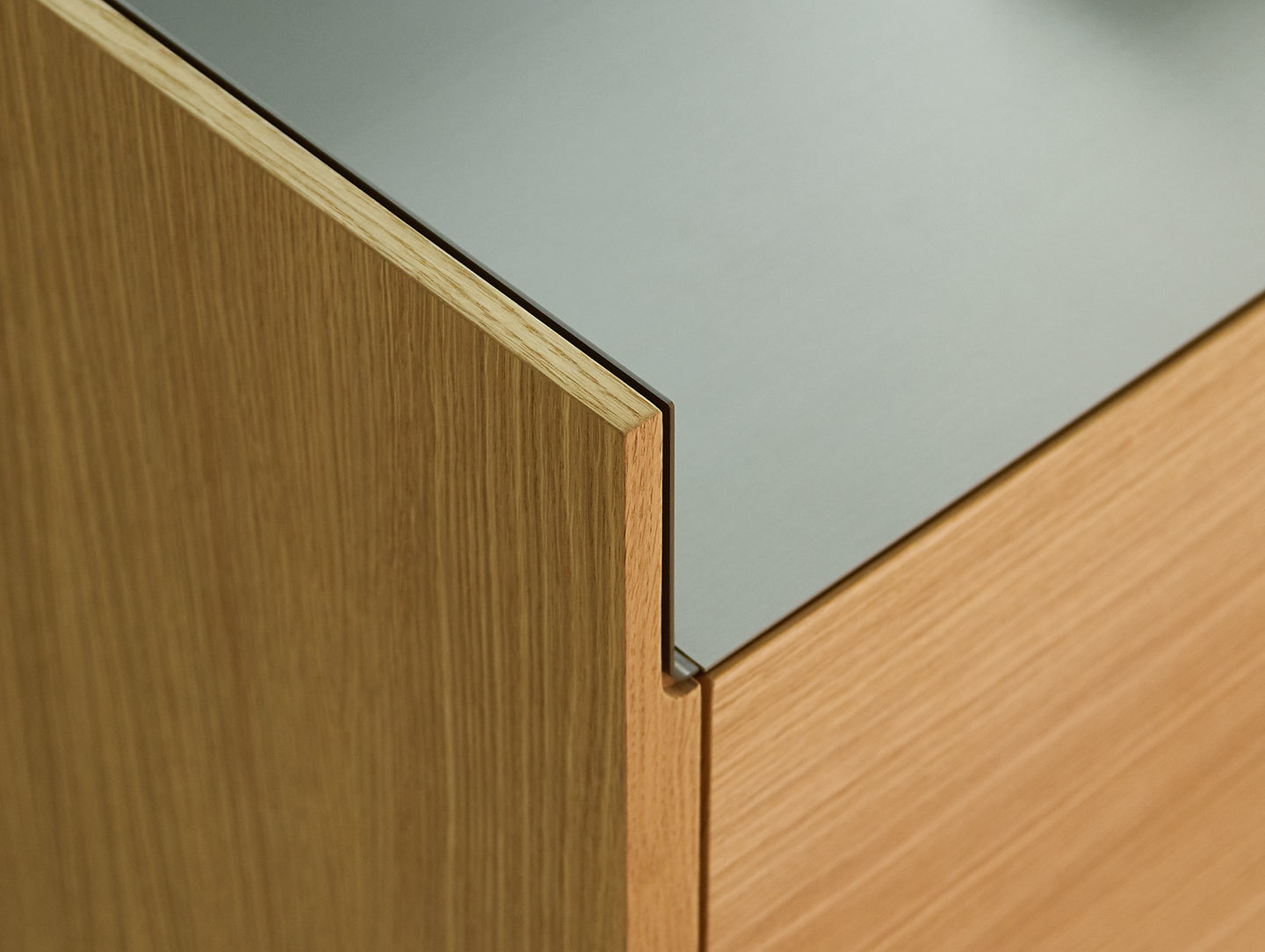 Punt Stockholm Sideboard STH312 oak detail Mario Ruiz