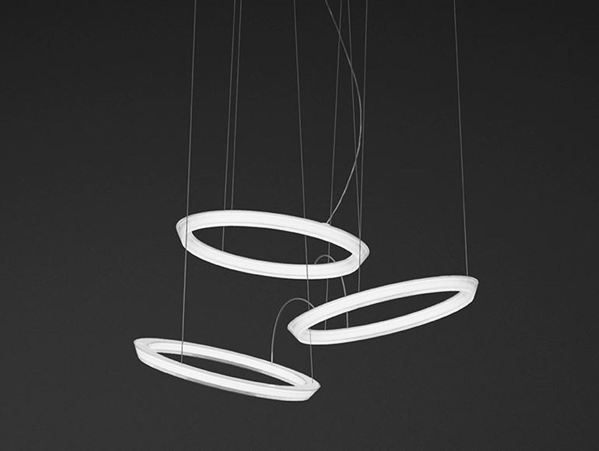Vibia Halo Circular Pendant model 2332 bkgd Martin Azua