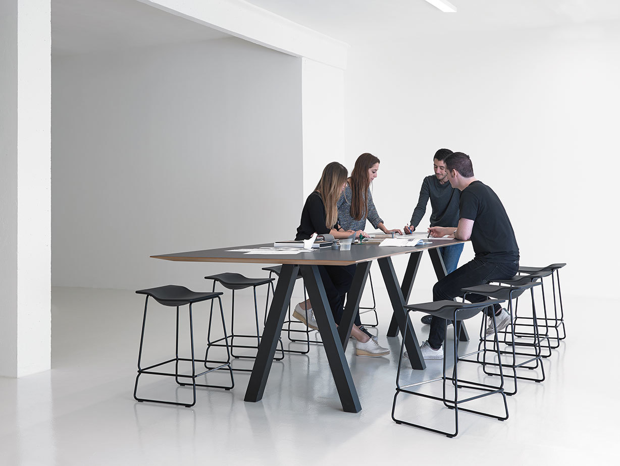 Viccarbe Trestle table John Pawson 3