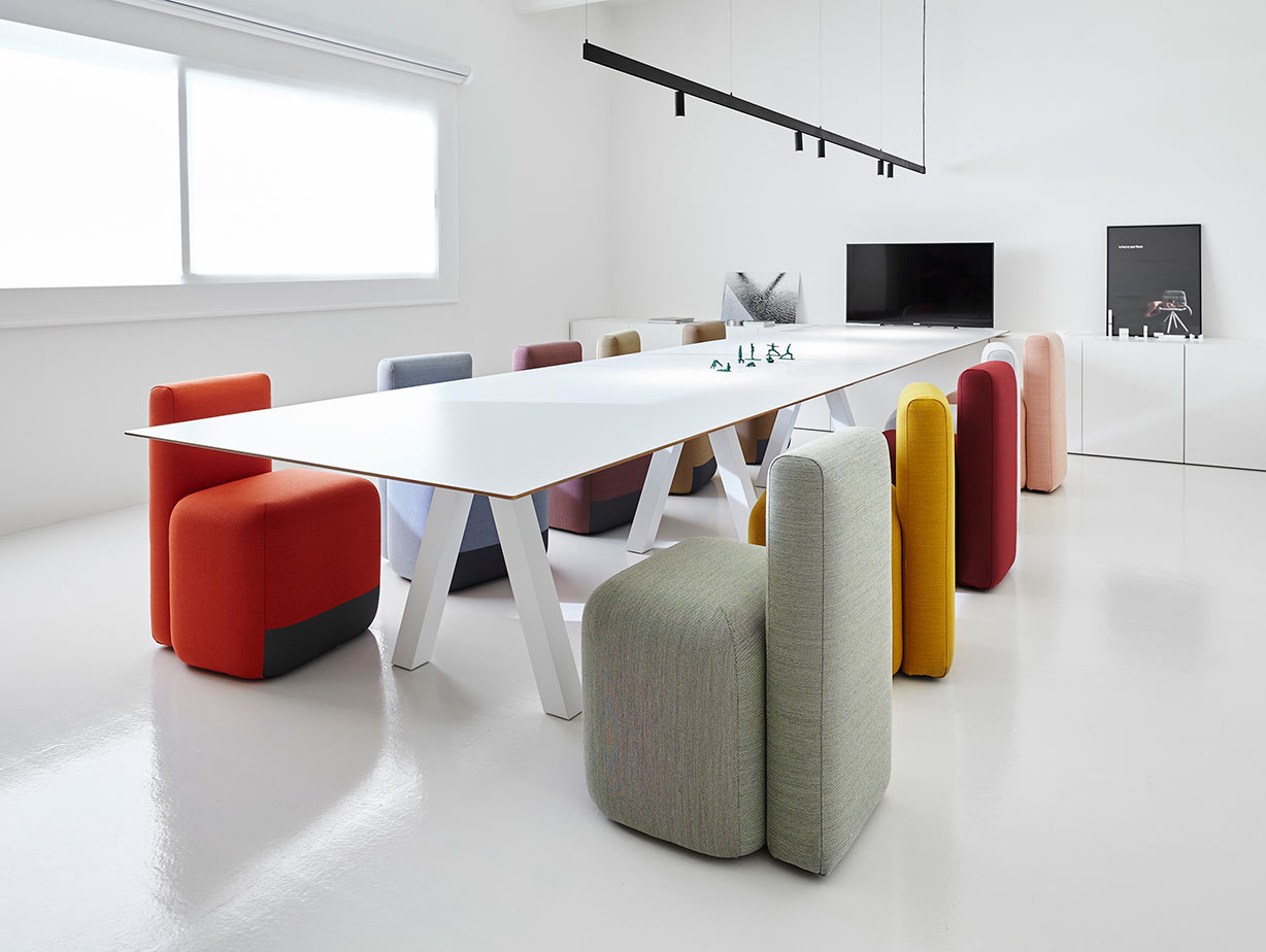 Viccarbe Trestle table John Pawson 6