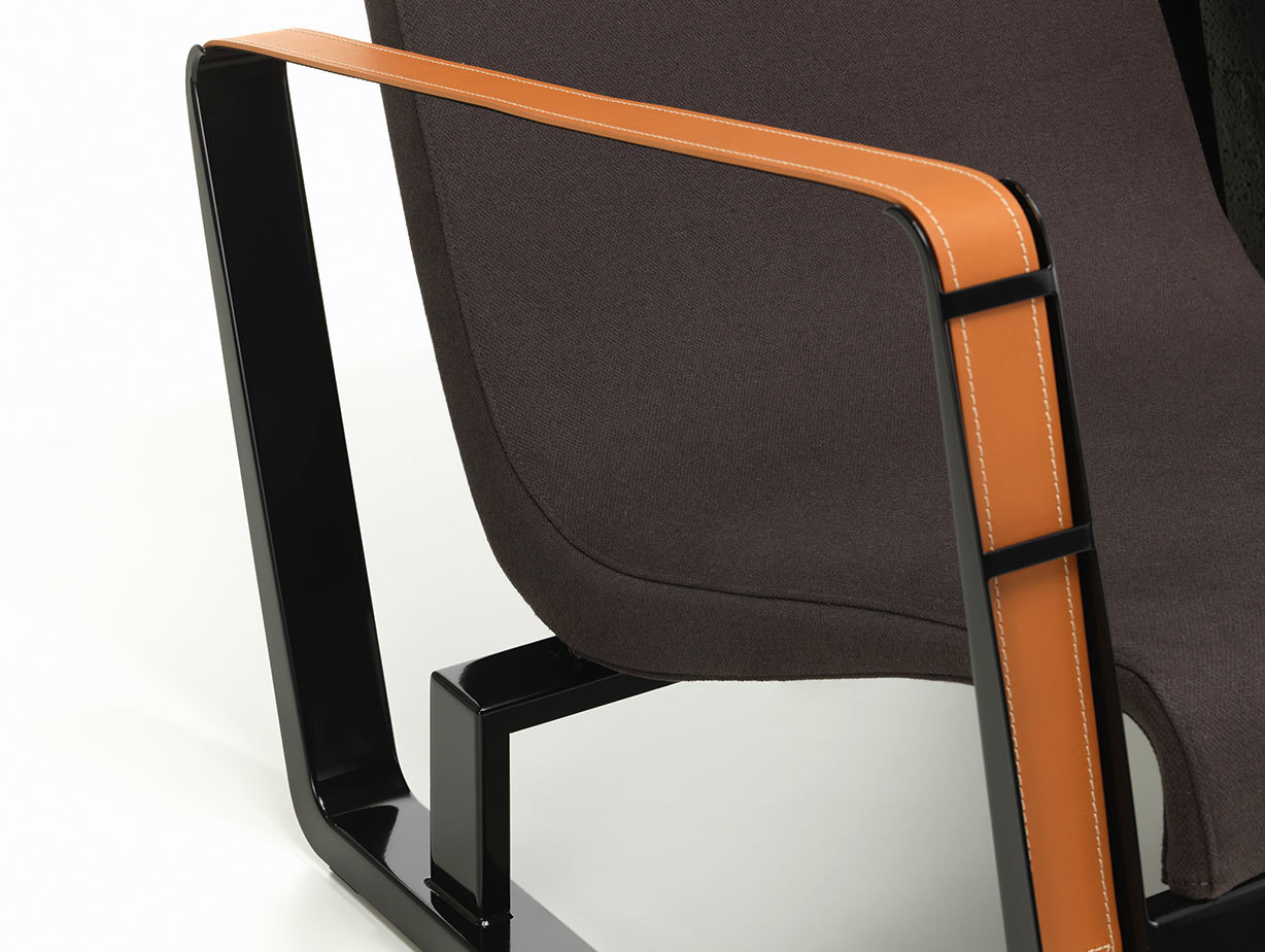 Vitra Cite Lounge Chair detail front Black base Graphite fabric Prouve