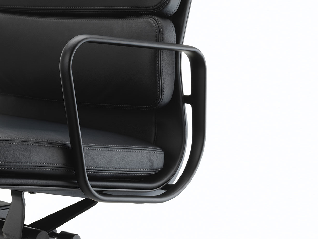 Vitra EA217 Soft Pad Group Chair detail